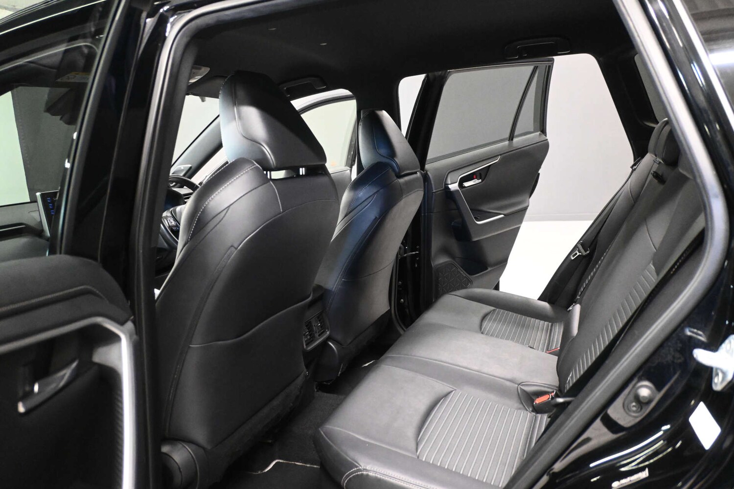 Used Toyota RAV4 2021 for sale - 78112470: Photo 16