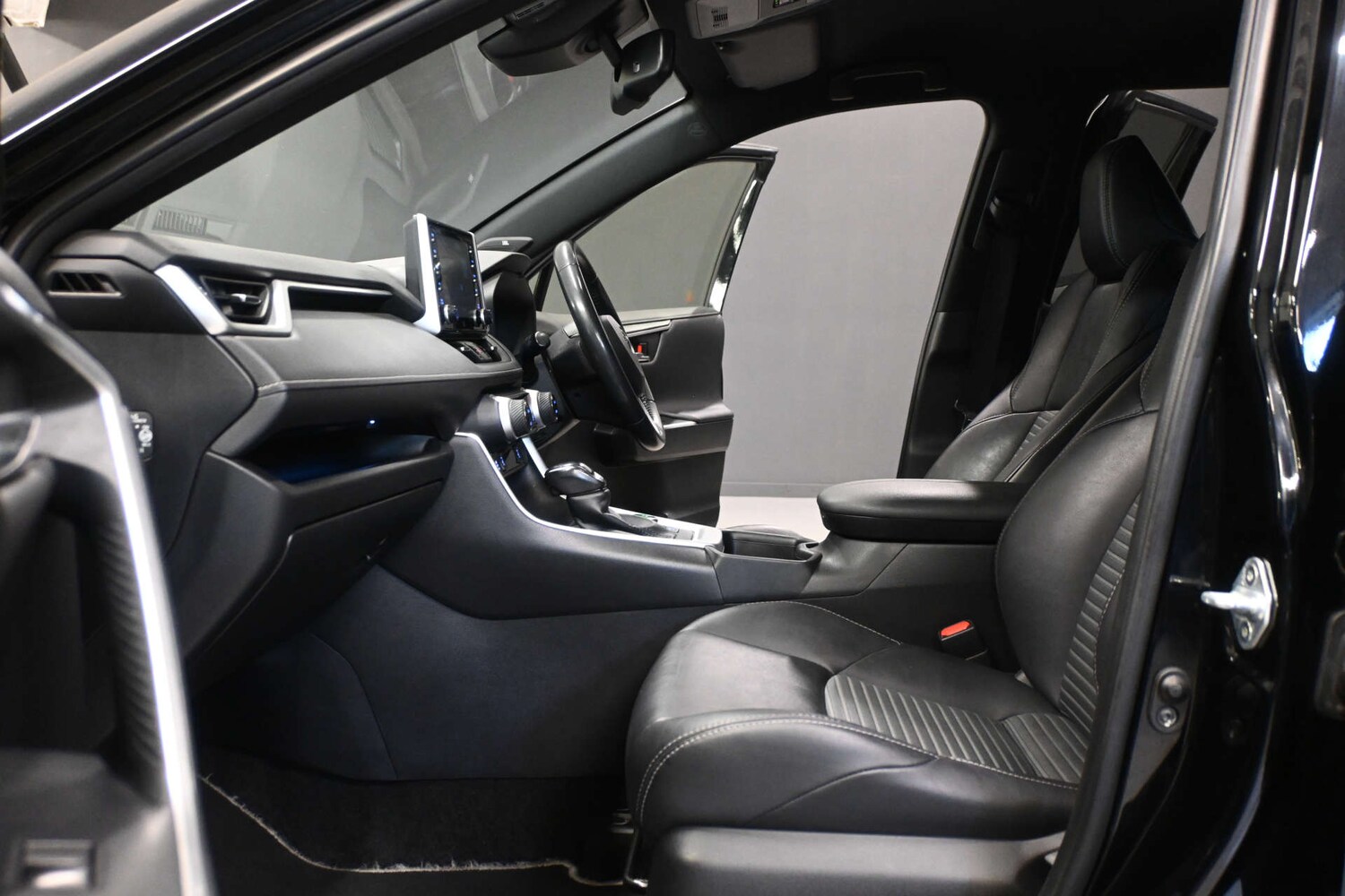 Used Toyota RAV4 2021 for sale - 78112470: Photo 29