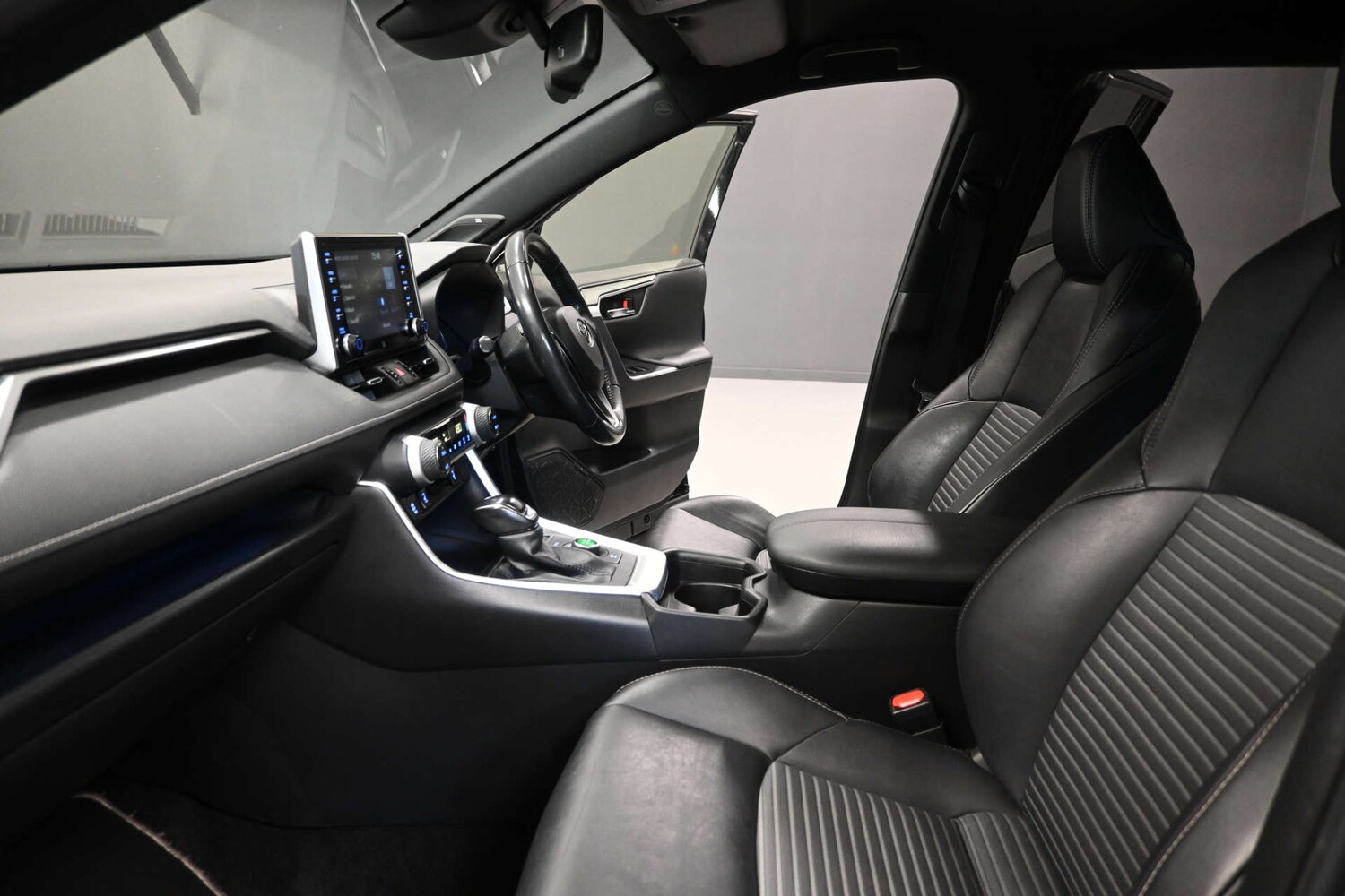 Used Toyota RAV4 2021 for sale - 78112470: Photo 31