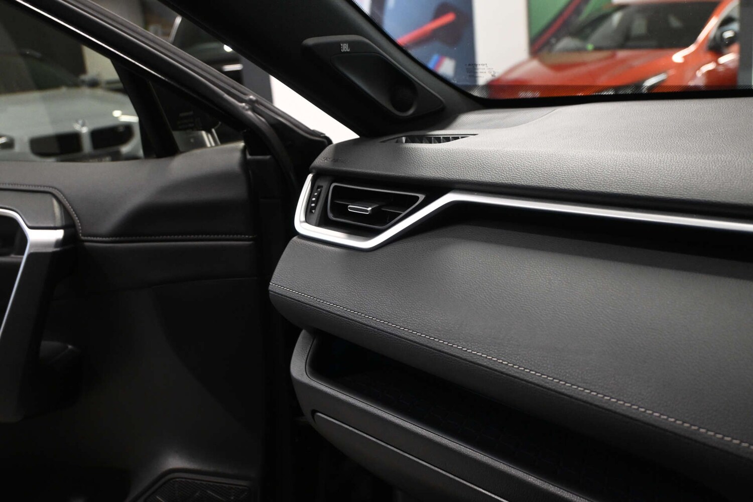 Used Toyota RAV4 2021 for sale - 78112470: Photo 33