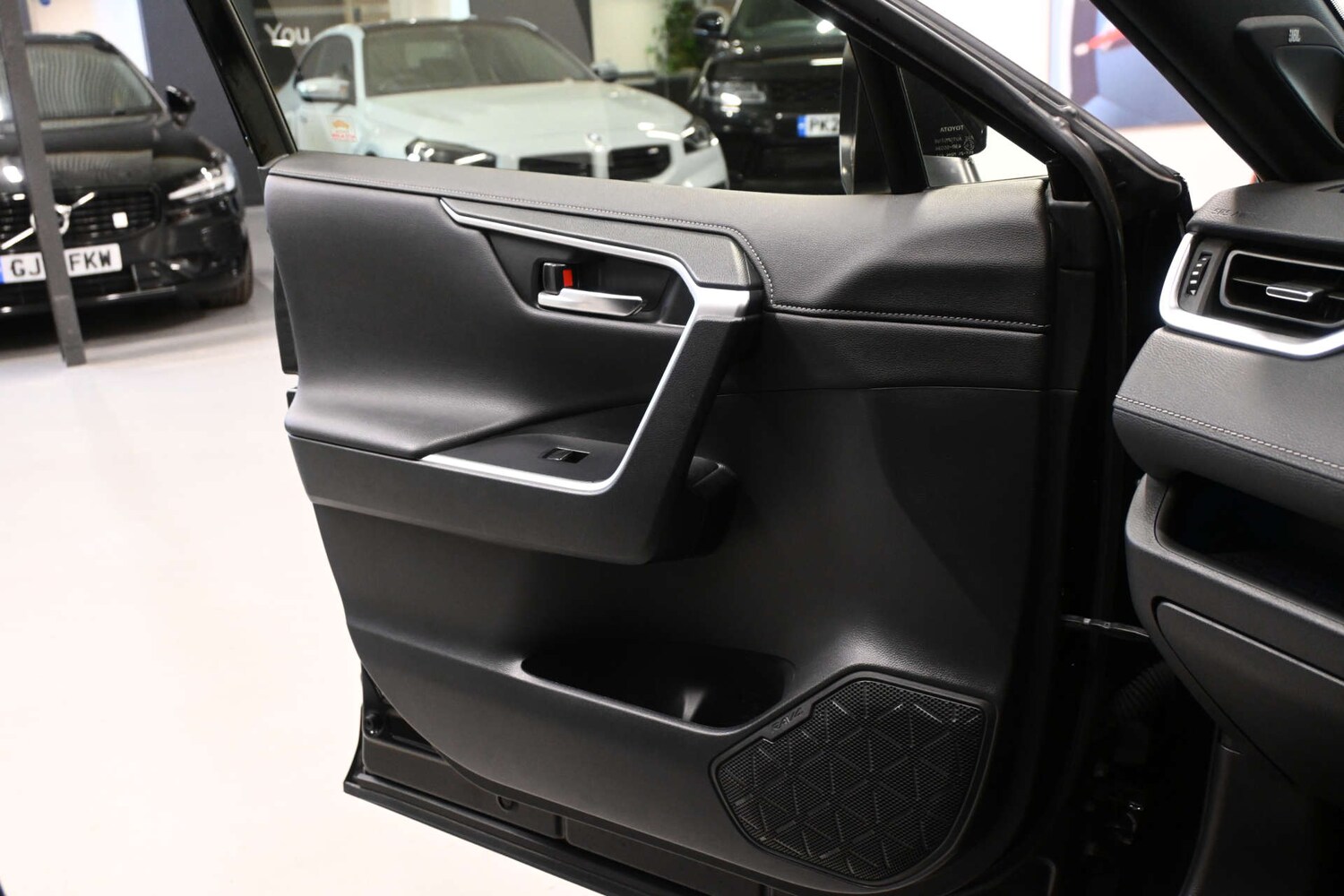 Used Toyota RAV4 2021 for sale - 78112470: Photo 35