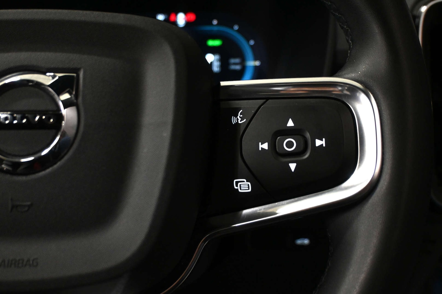 Used Volvo XC40 2022 for sale - 77617118: Photo 36