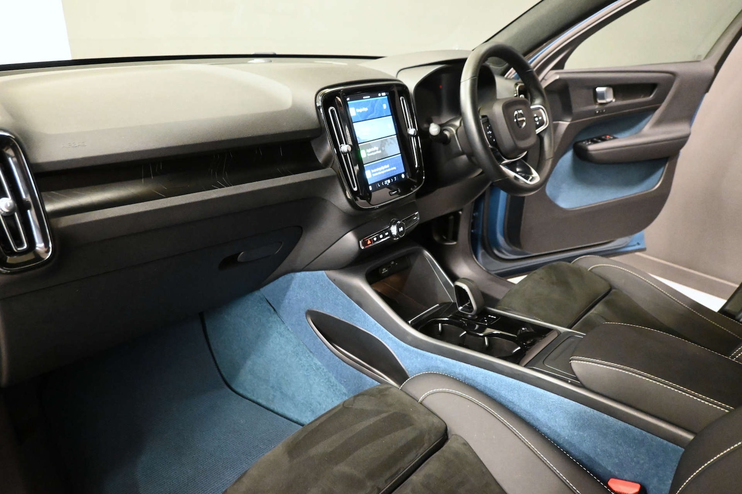 Used Volvo XC40 2022 for sale - 77617118: Photo 4