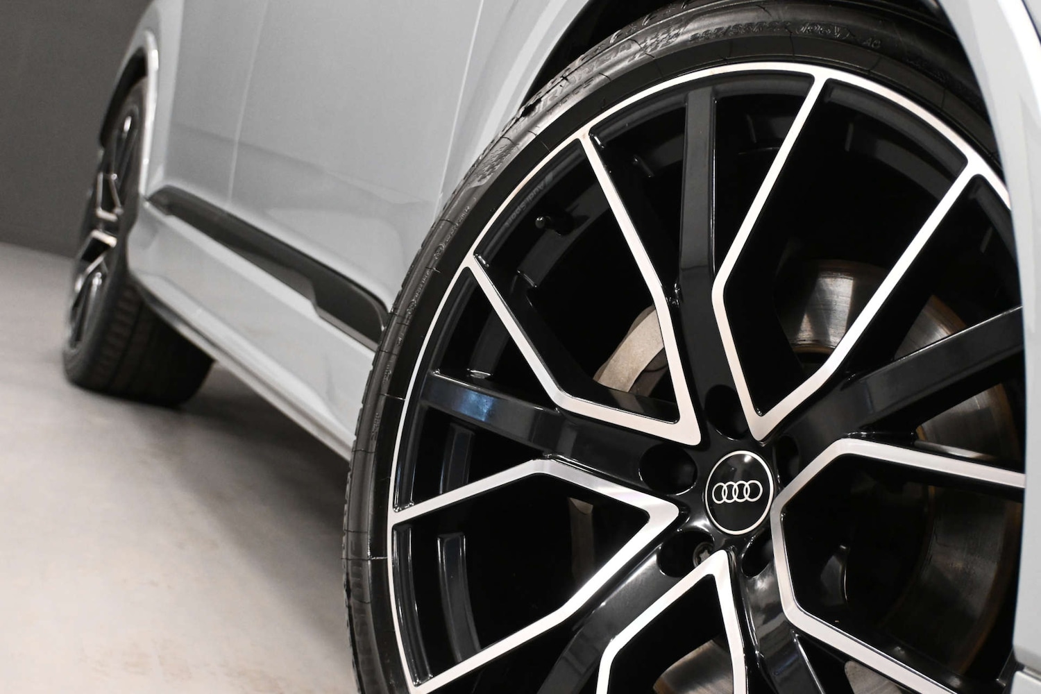 Used Audi Q7 2023 for sale - 76765024: Photo 10