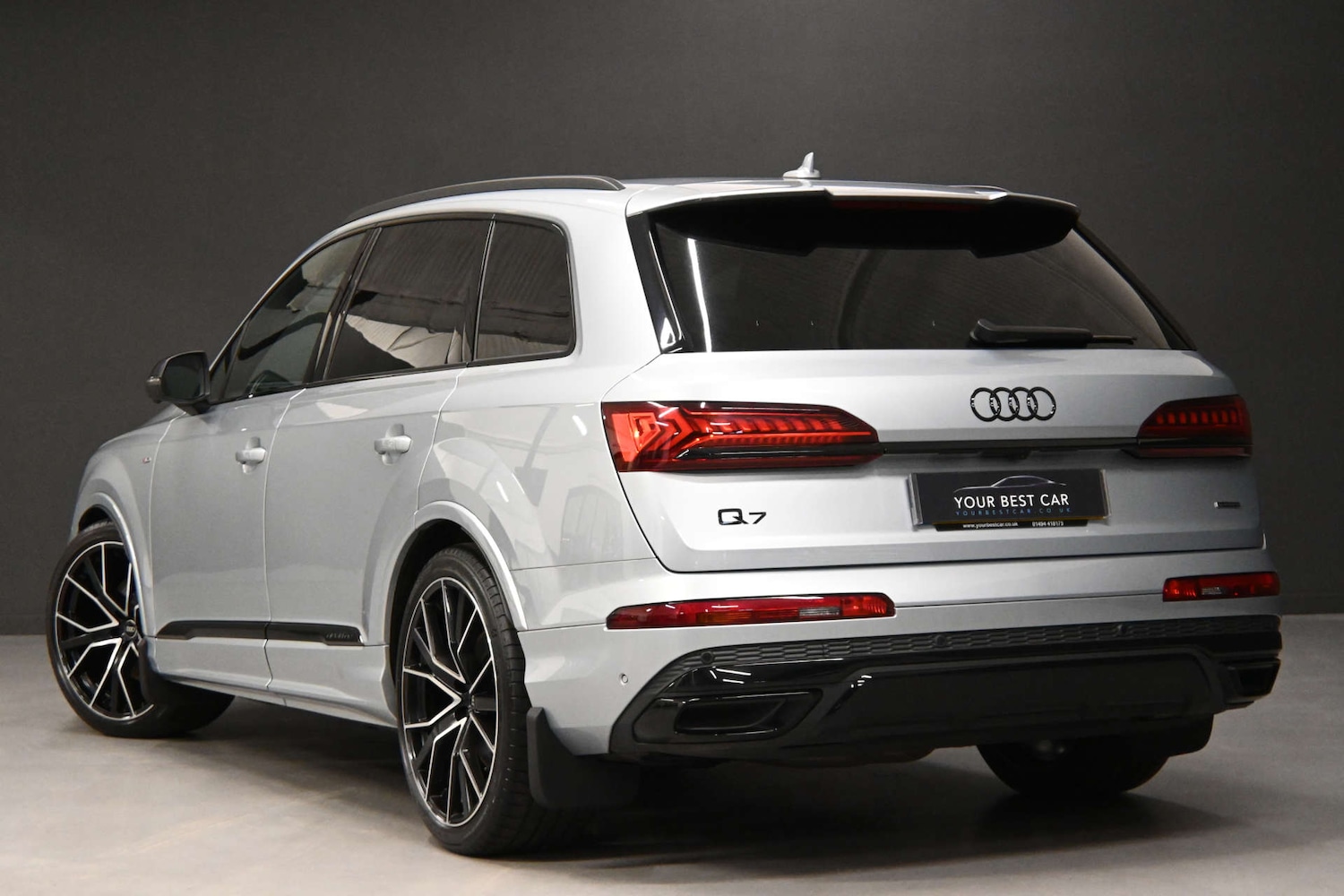 Used Audi Q7 2023 for sale - 76765024: Photo 2