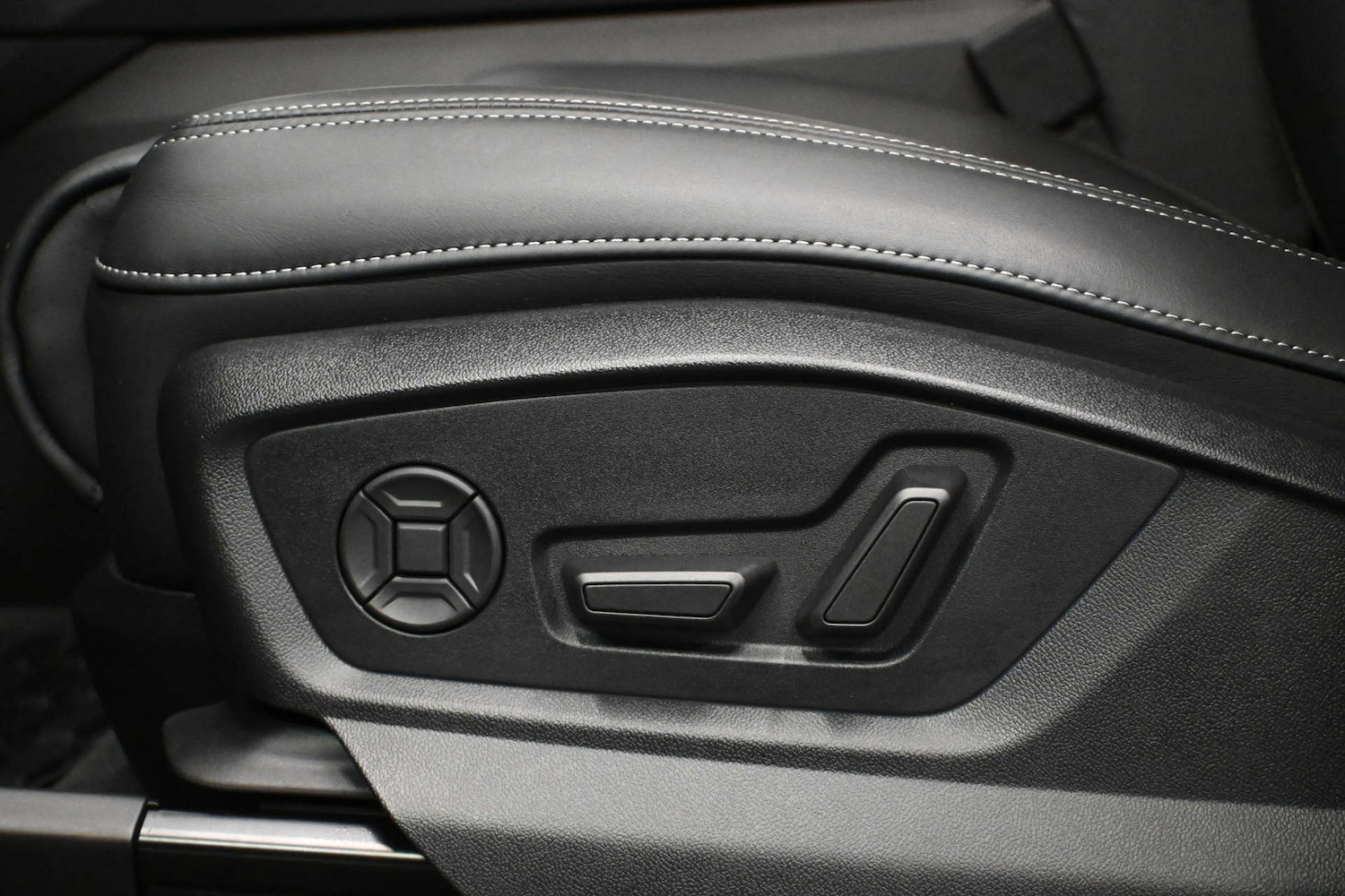 Used Audi Q7 2023 for sale - 76765024: Photo 23