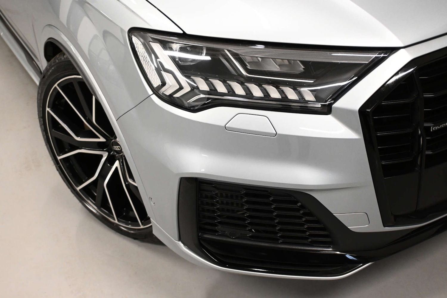 Used Audi Q7 2023 for sale - 76765024: Photo 45