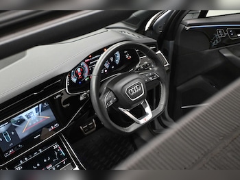 Used Audi Q7 2023 for sale - 76765024: Photo