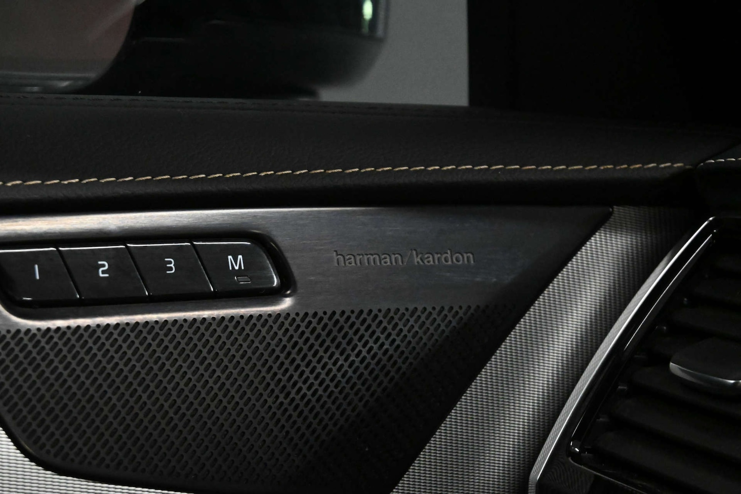 Used Volvo XC90 2021 for sale - 76923106: Photo 39