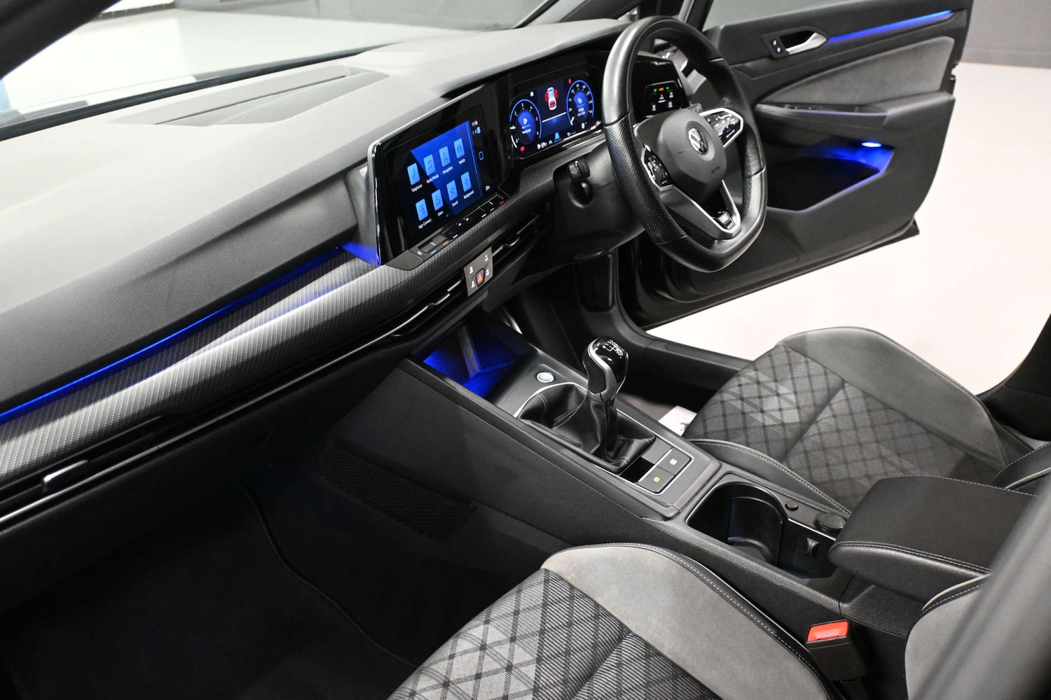 Used Volkswagen Golf 2022 for sale - 77087317: Photo 32