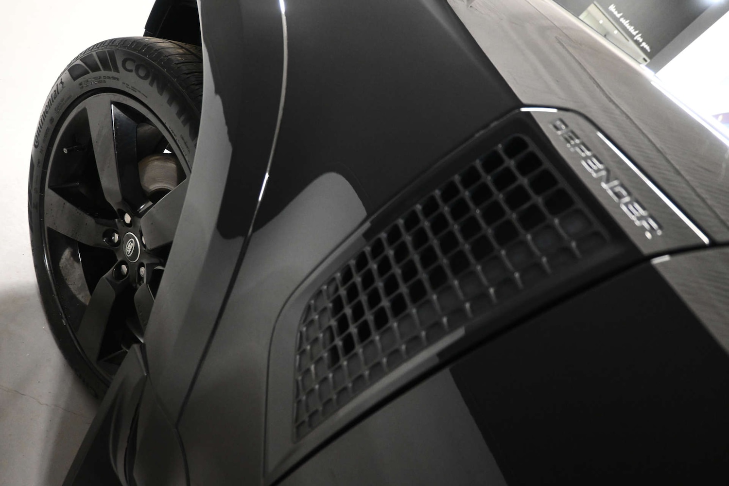 Used Land Rover Defender 2023 for sale - 77632197: Photo 16