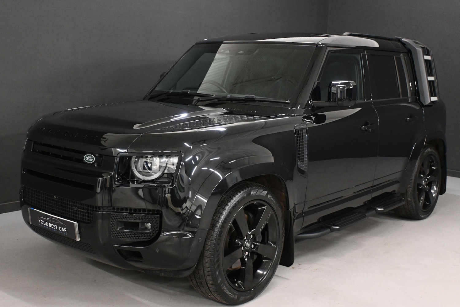 Used Land Rover Defender 2023 for sale - 77632197: Photo 5