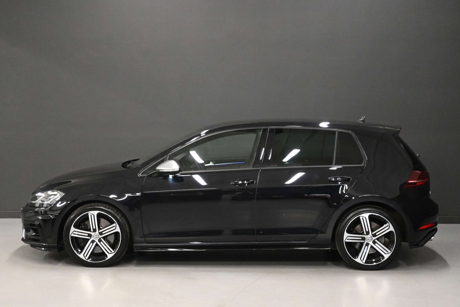 Used Volkswagen Golf 2019 for sale - 76710464: Photo 20