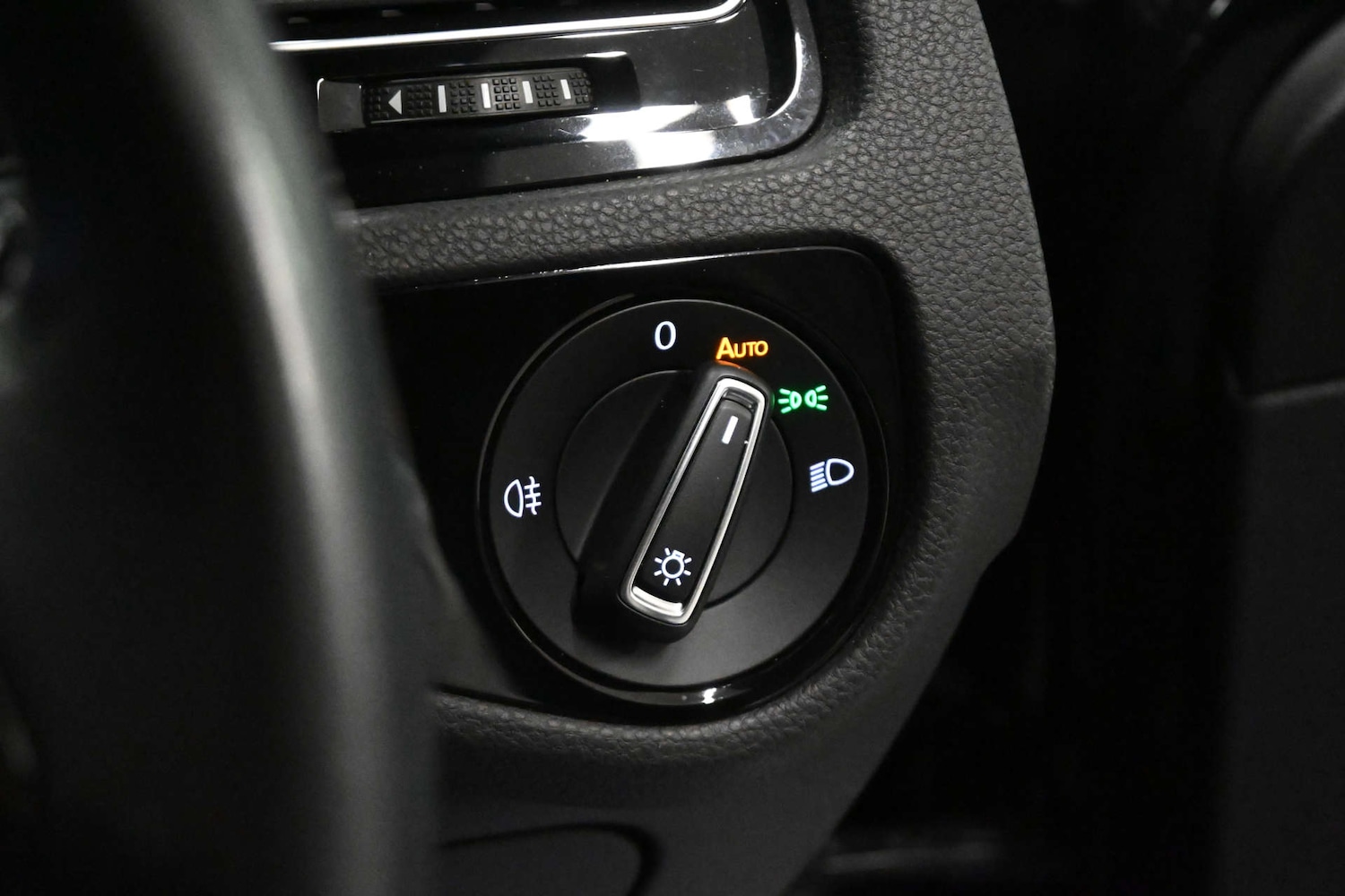 Used Volkswagen Golf 2019 for sale - 76710464: Photo 31