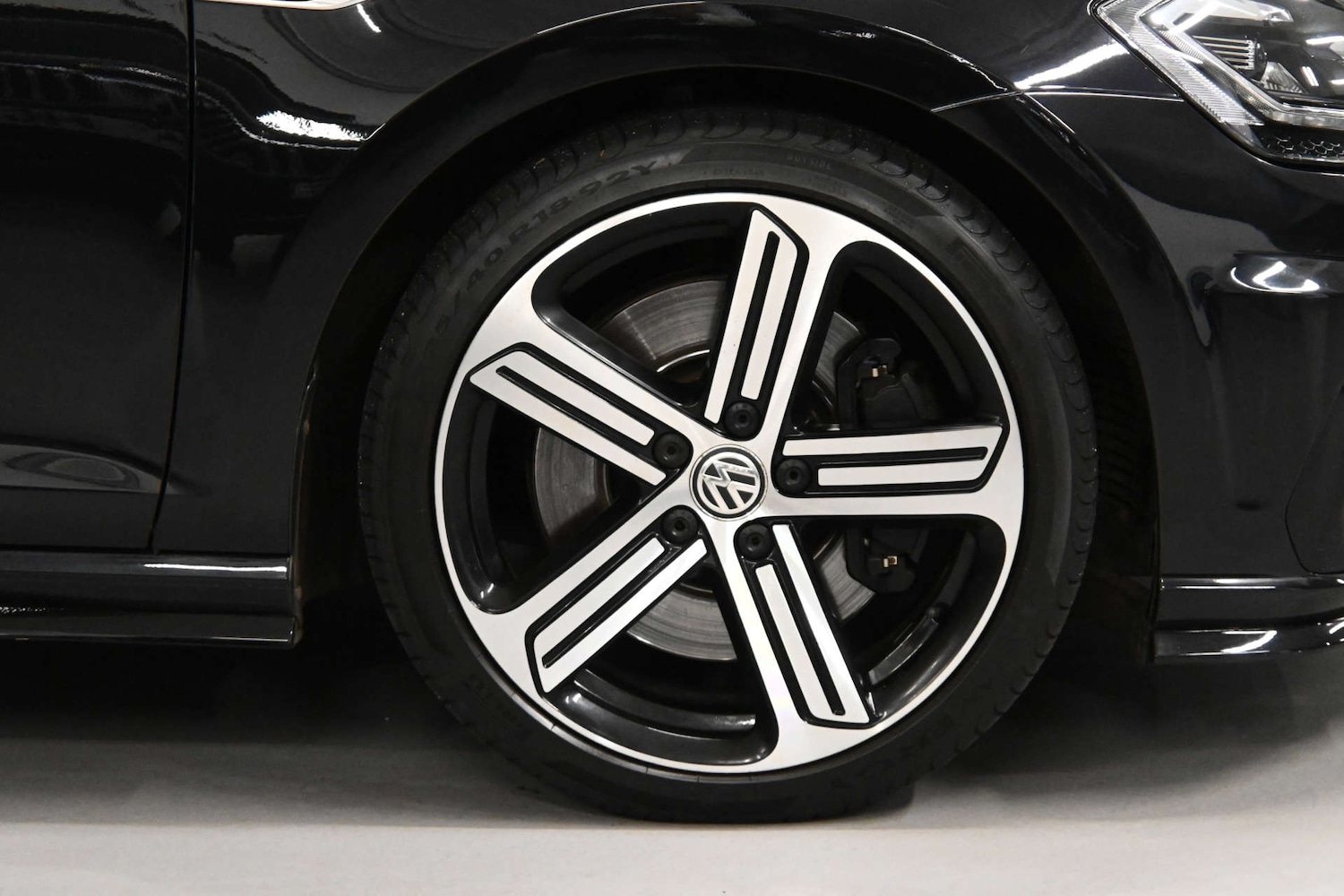 Used Volkswagen Golf 2019 for sale - 76710464: Photo 36