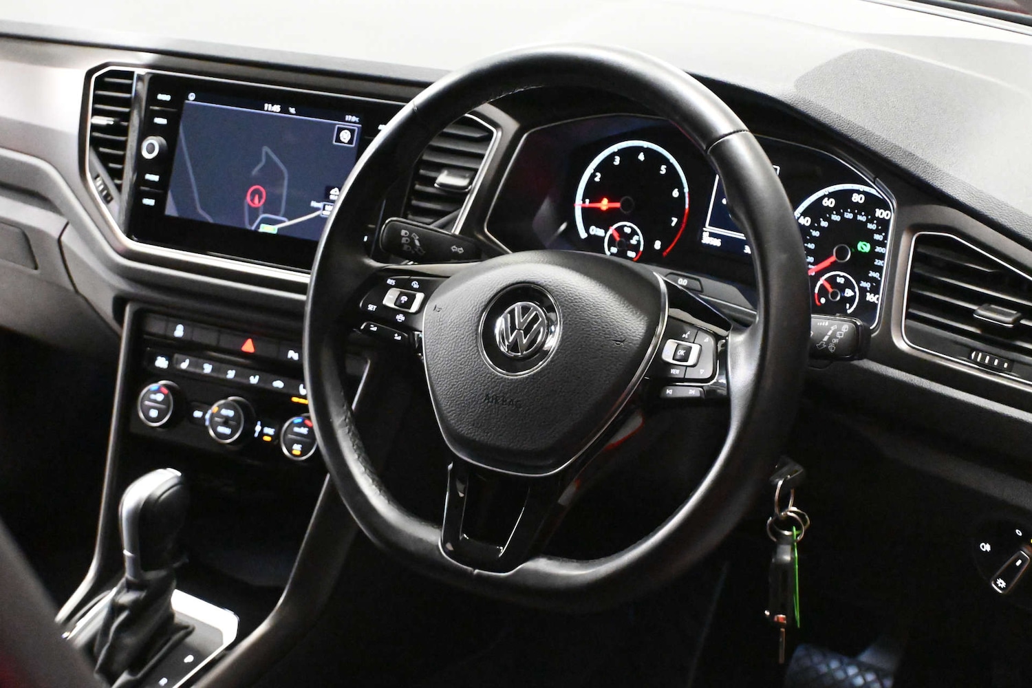Used Volkswagen T-Roc 2018 for sale - 76739821: Photo 25