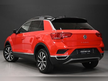 Used Volkswagen T-Roc 2018 for sale - 76739821: Photo