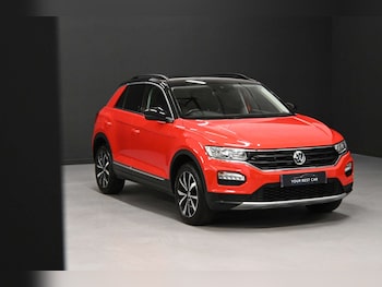 Used Volkswagen T-Roc 2018 for sale - 76739821: Photo