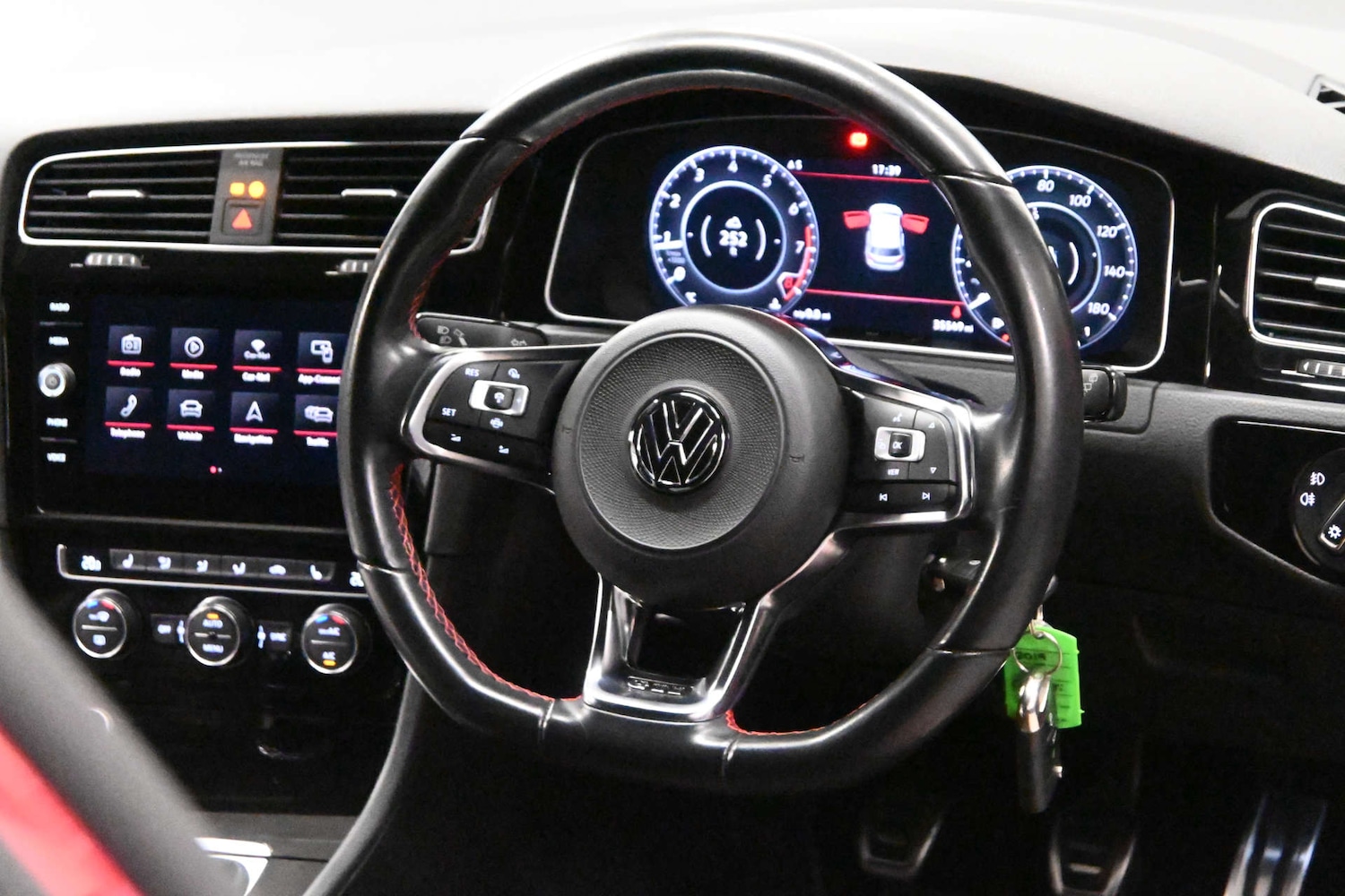 Used Volkswagen Golf 2019 for sale - 77328590: Photo 27