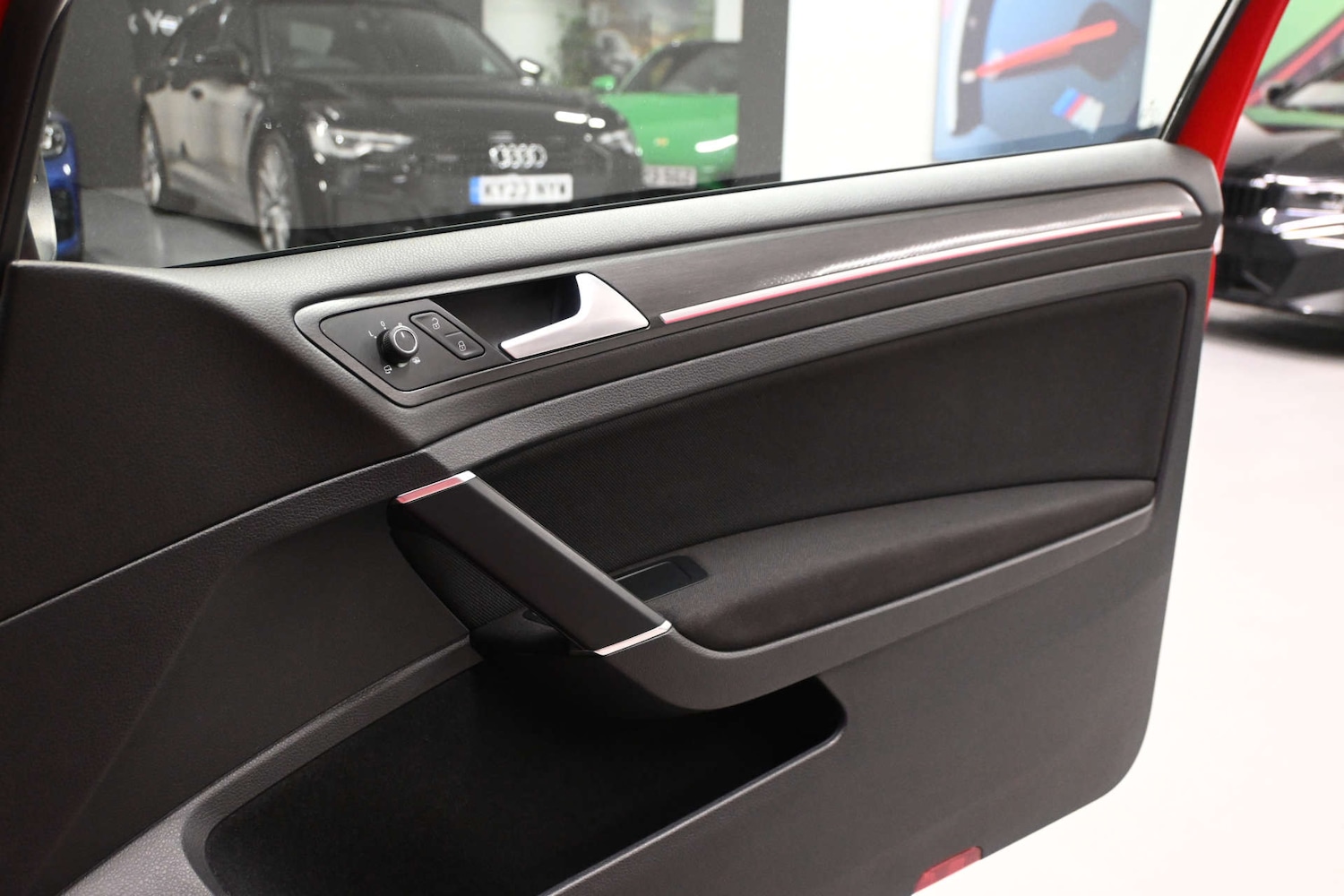 Used Volkswagen Golf 2019 for sale - 77328590: Photo 31