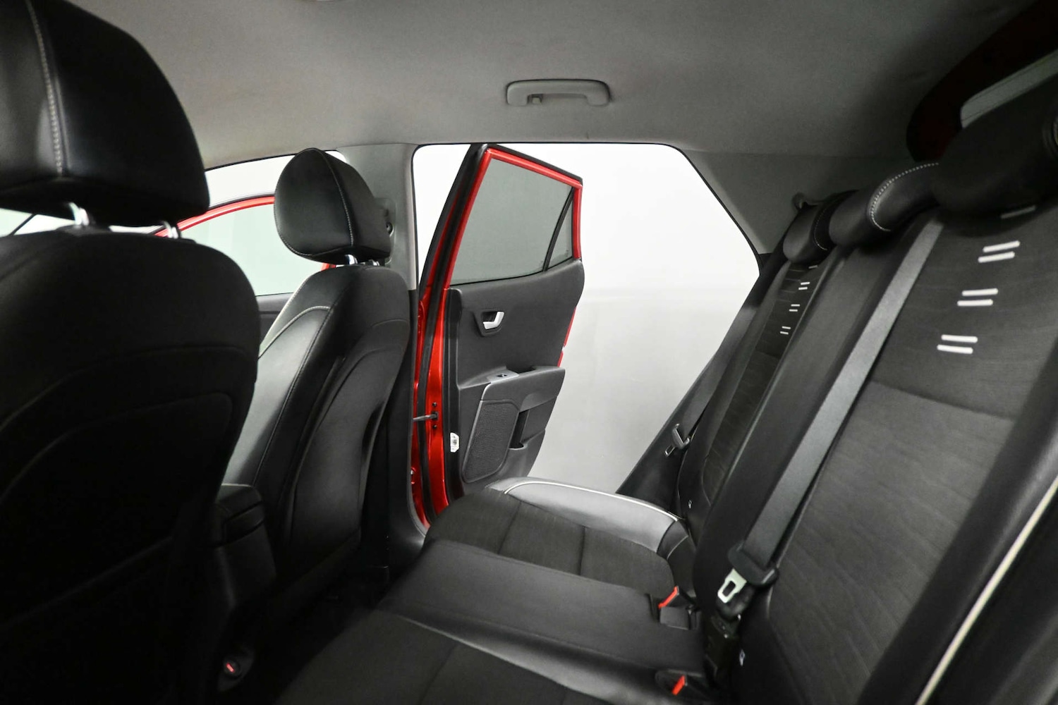 Used Kia Stonic 2022 for sale - 77523366: Photo 39