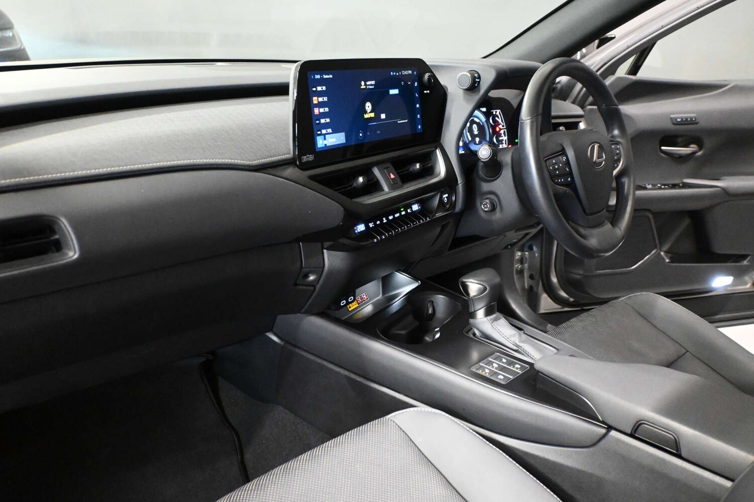 Used Lexus UX 2023 for sale - 77877254: Photo 10