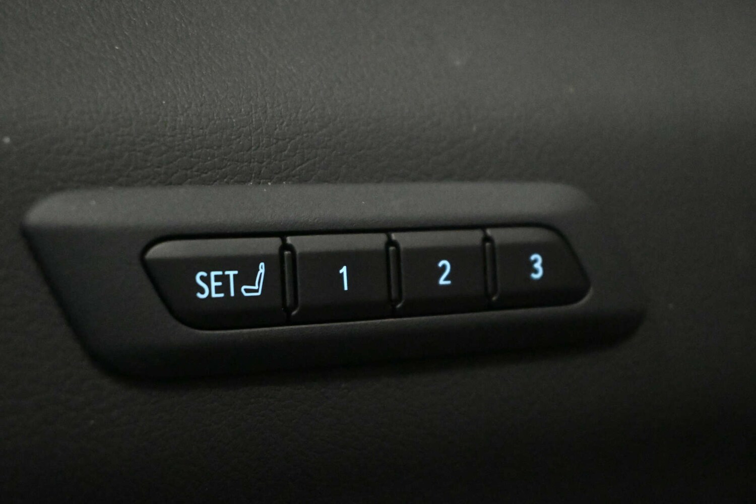 Used Lexus UX 2023 for sale - 77877254: Photo 22