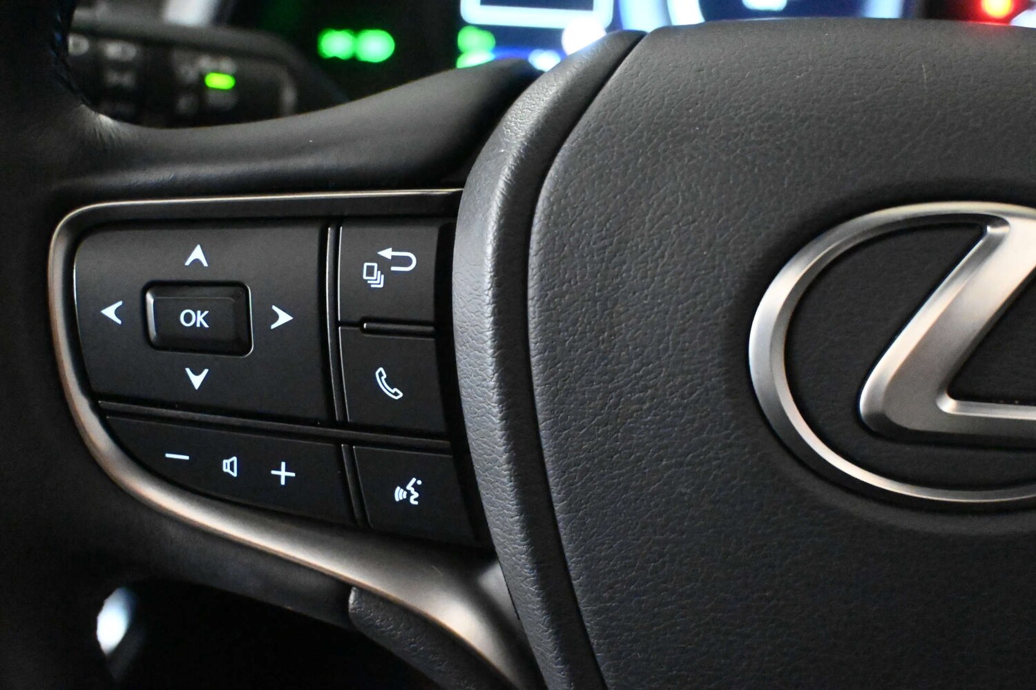 Used Lexus UX 2023 for sale - 77877254: Photo 40