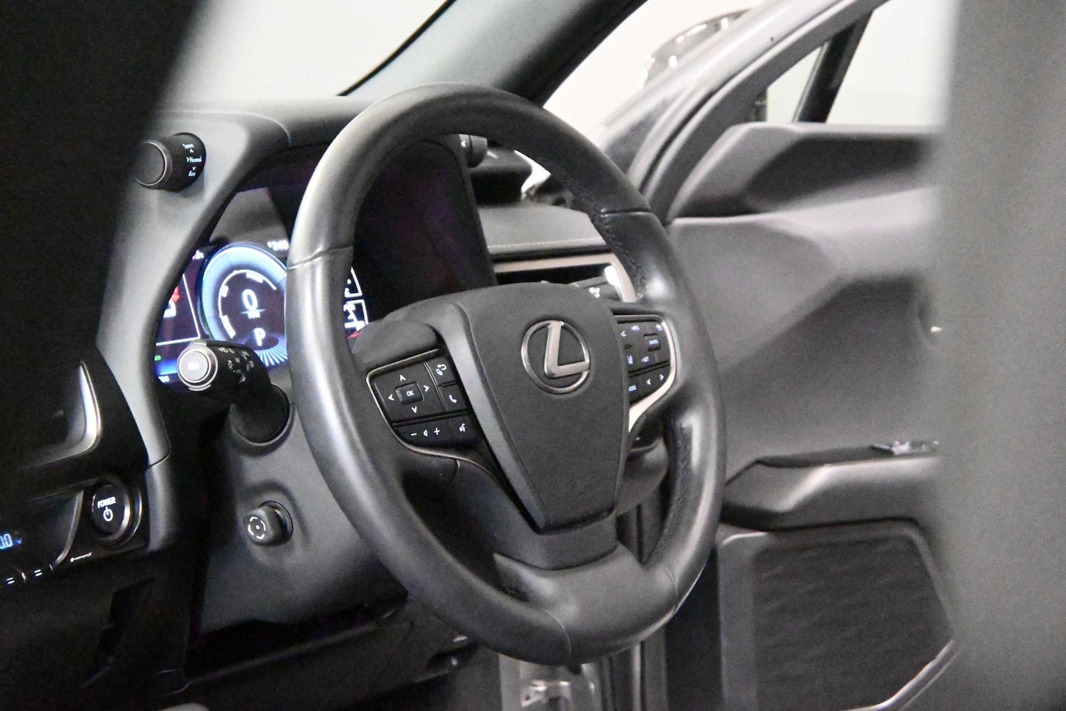 Used Lexus UX 2023 for sale - 77877254: Photo 7