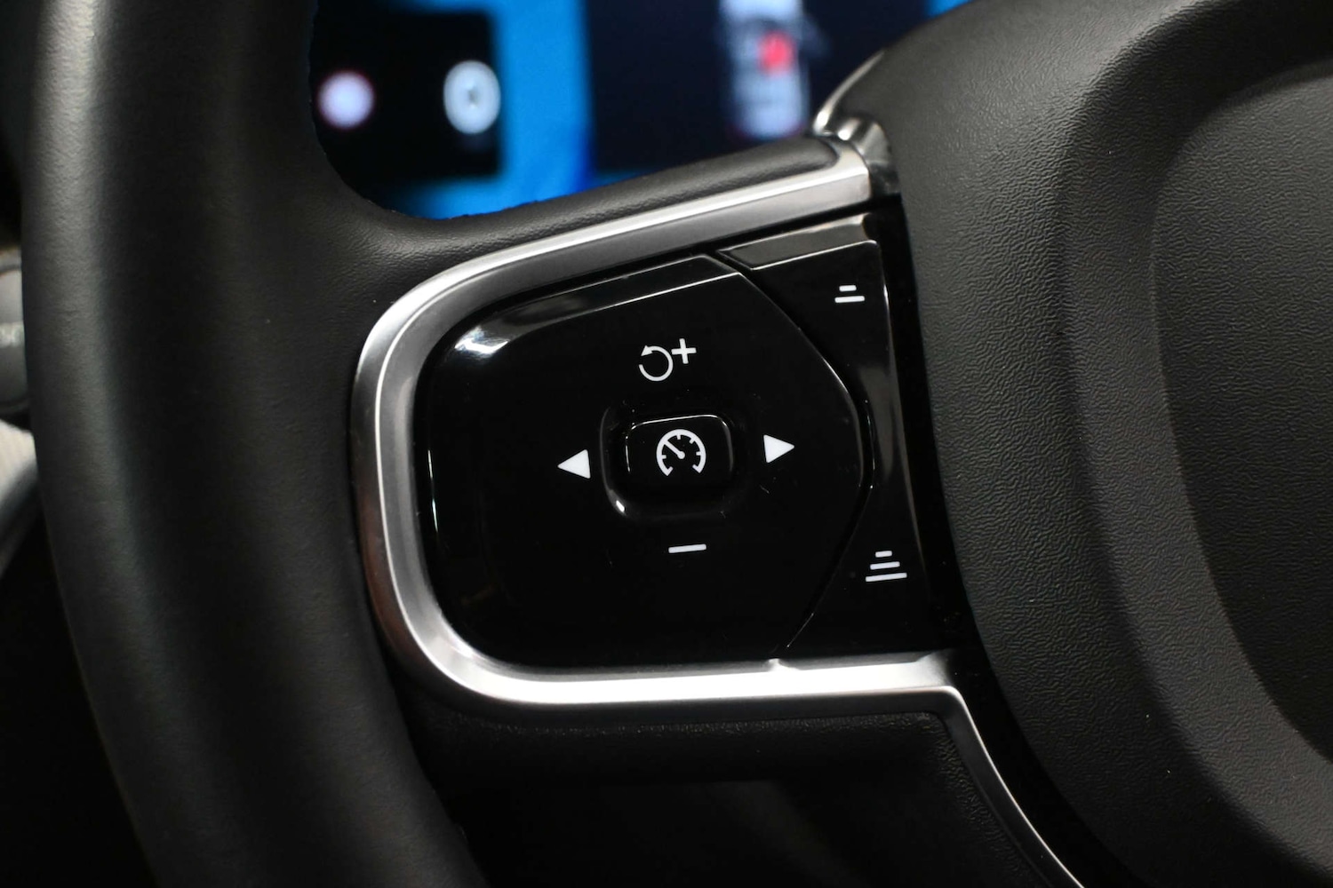 Used Volvo XC60 2023 for sale - 78111341: Photo 31