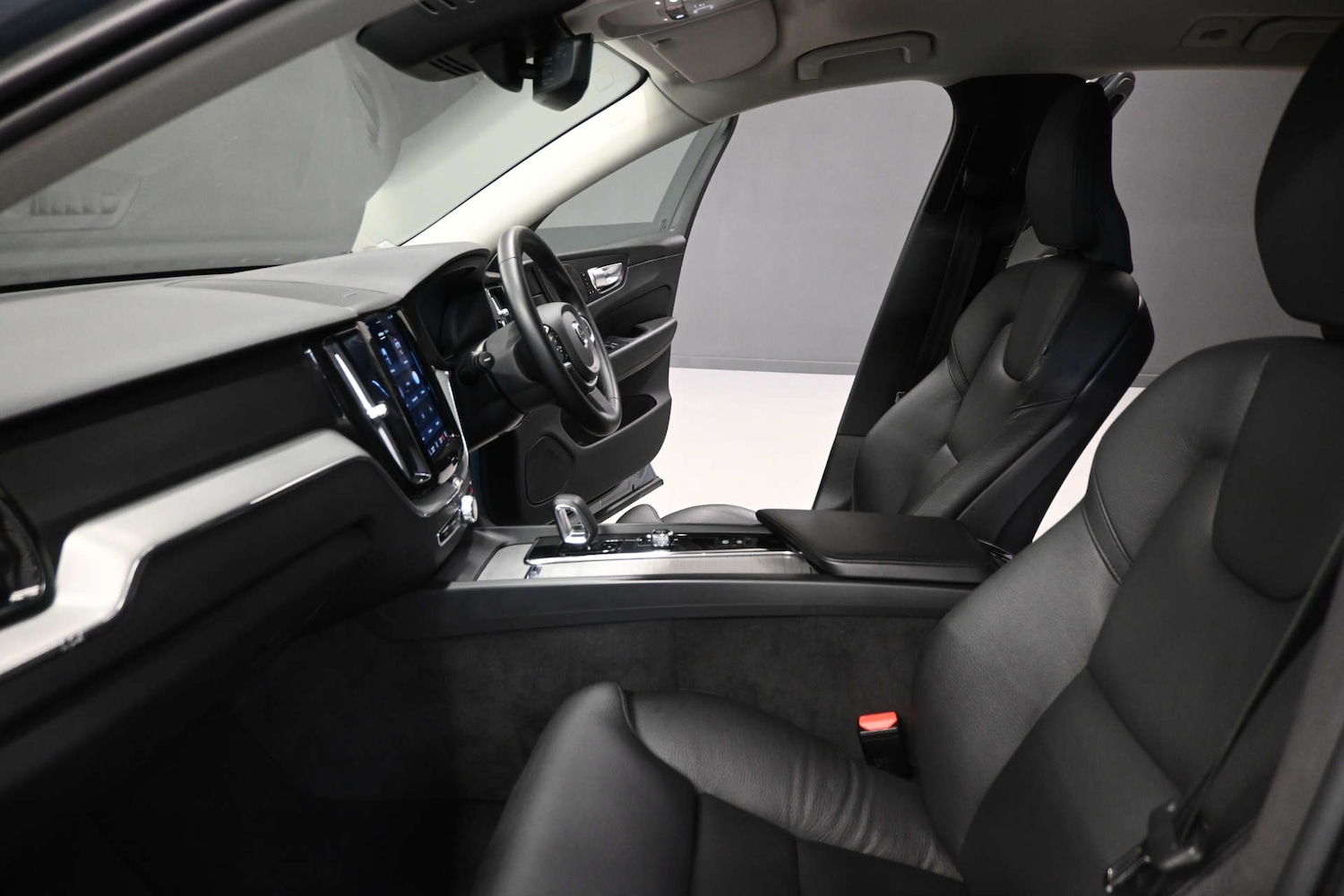 Used Volvo XC60 2023 for sale - 78111341: Photo 33