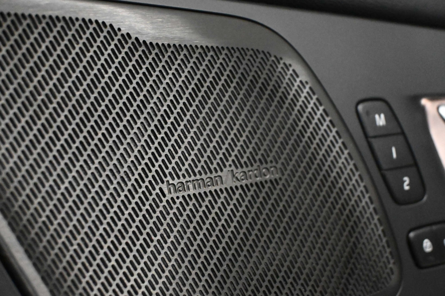 Used Volvo XC60 2023 for sale - 78111341: Photo 8