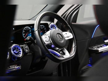 Used Mercedes-Benz GLA 2023 for sale - 76923108: Photo