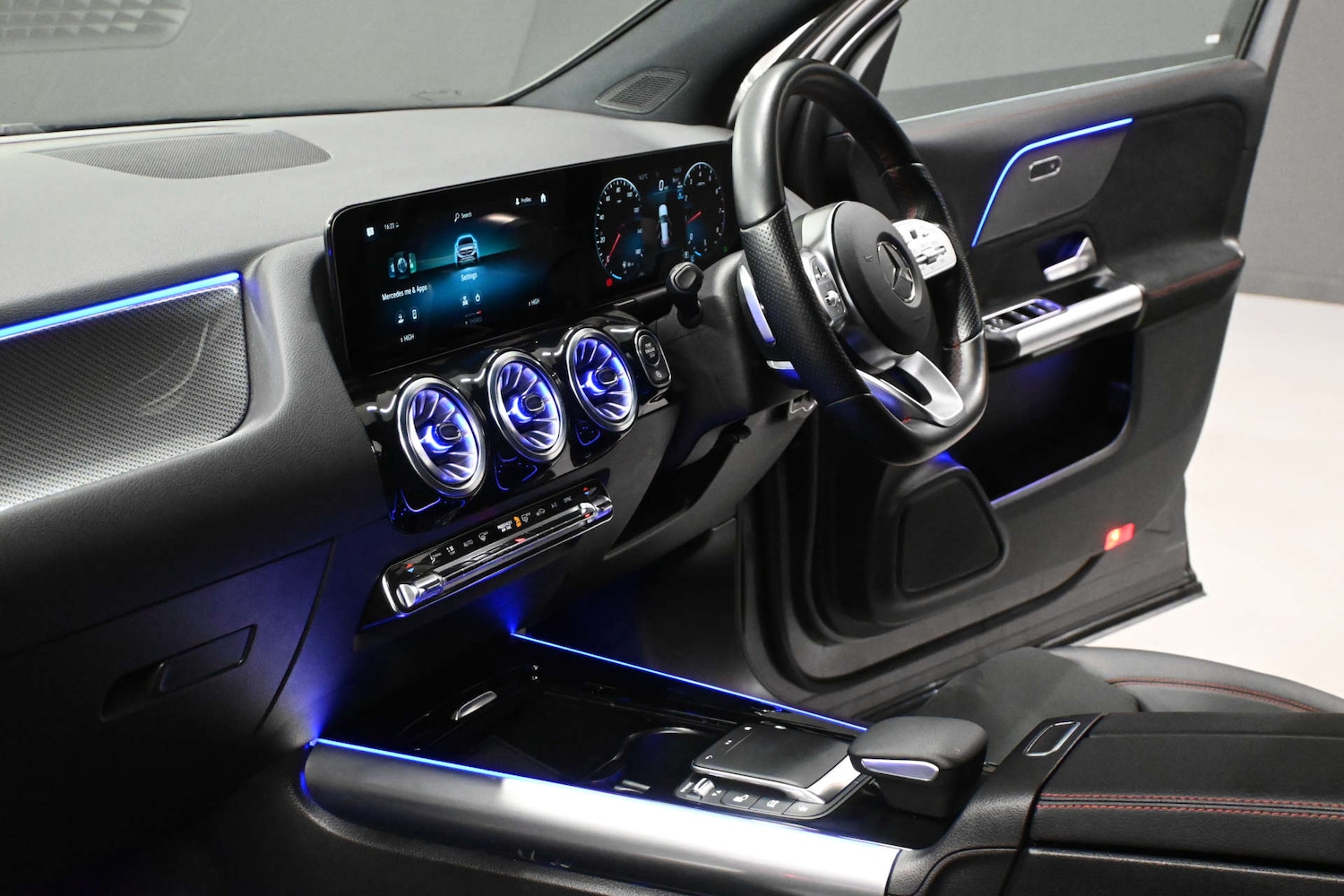 Used Mercedes-Benz GLA 2023 for sale - 76923108: Photo 7