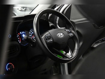 Used Hyundai i10 2022 for sale - 79467201: Photo