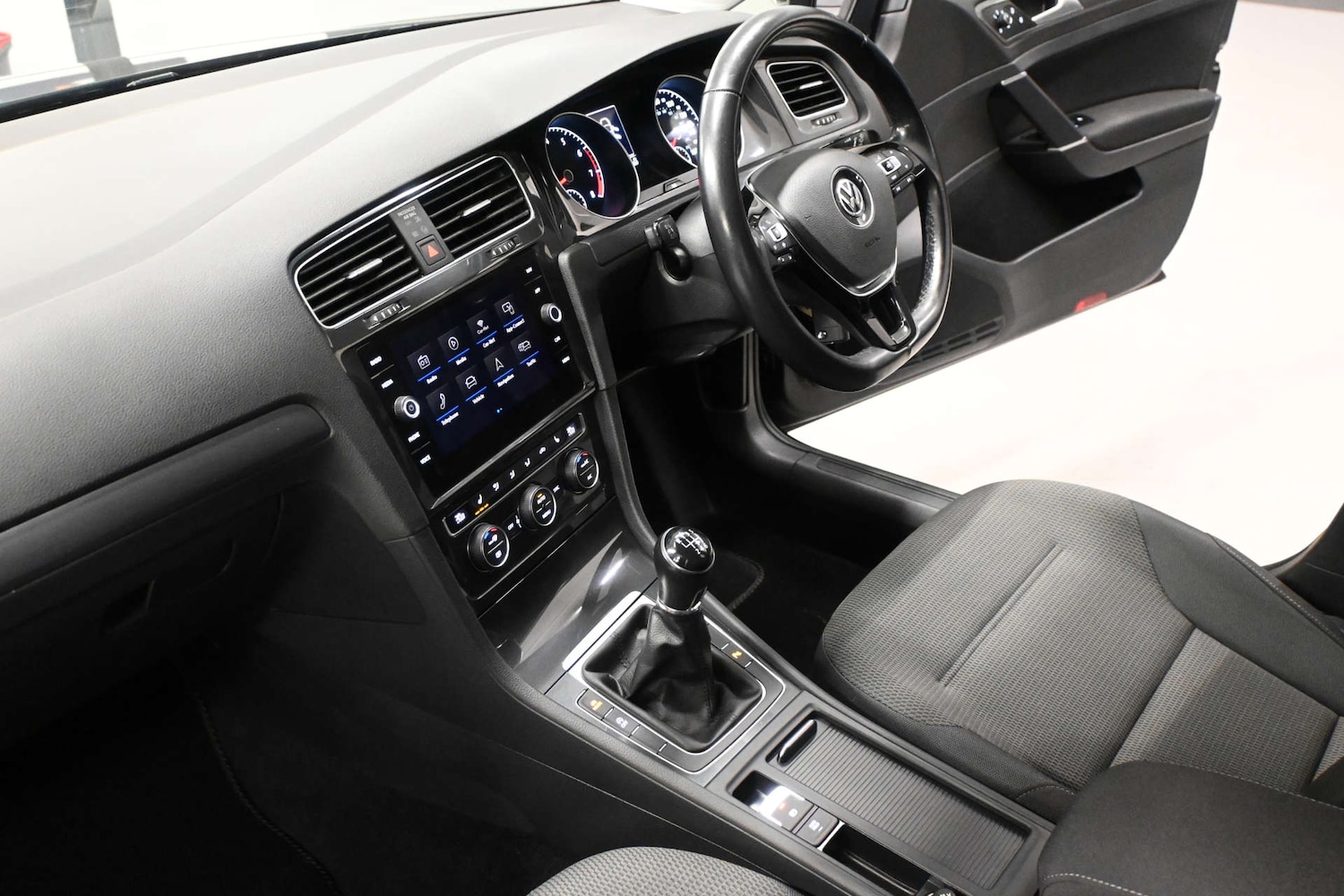 Used Volkswagen Golf 2020 for sale - 77299379: Photo 18