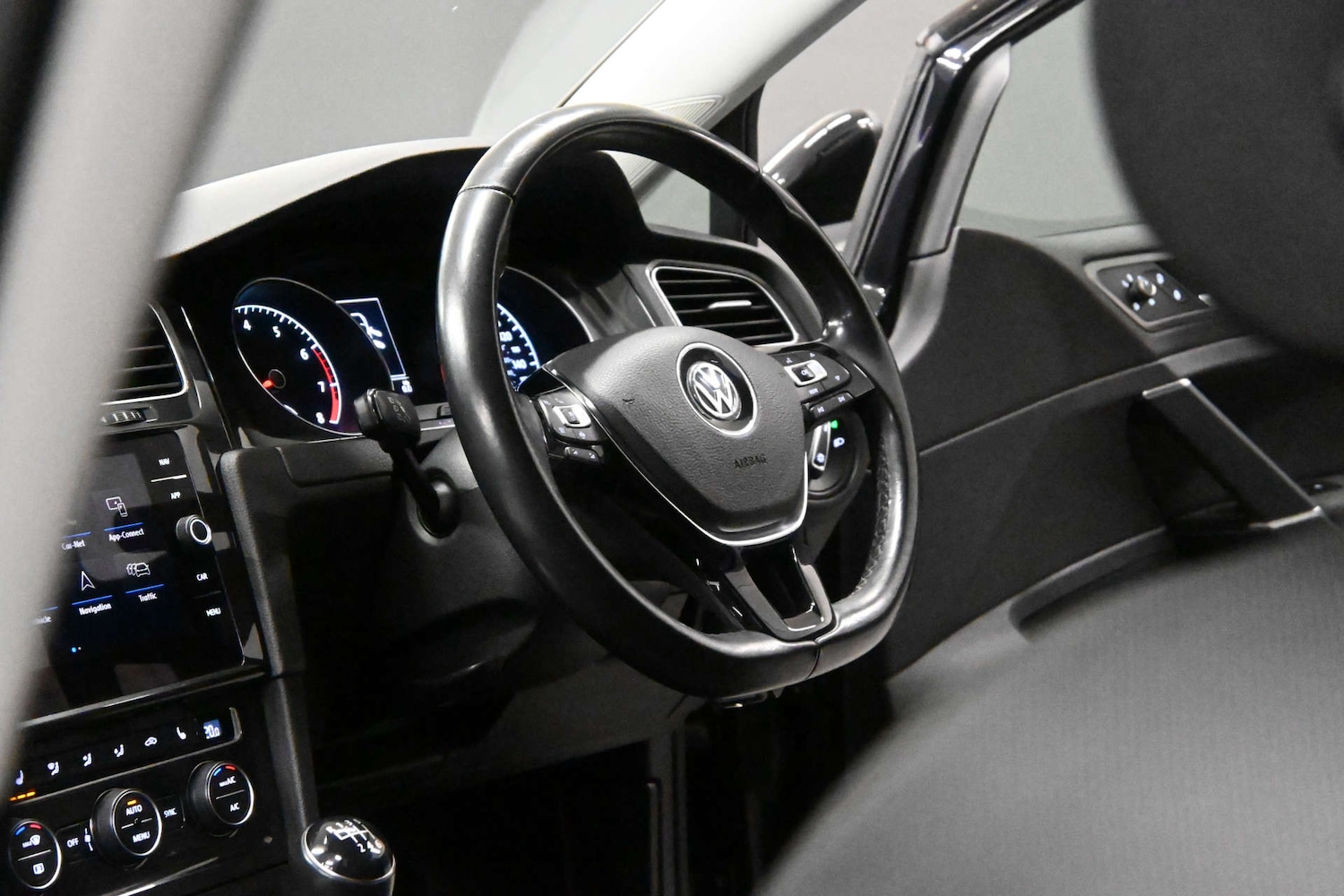 Used Volkswagen Golf 2020 for sale - 77299379: Photo 4