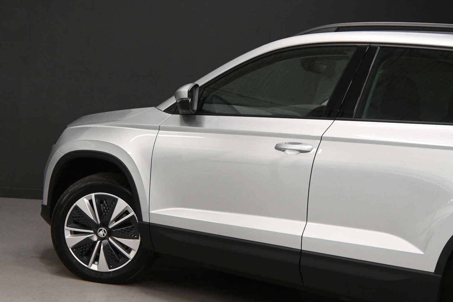 Used Skoda Karoq 2023 for sale - 77693730: Photo 8