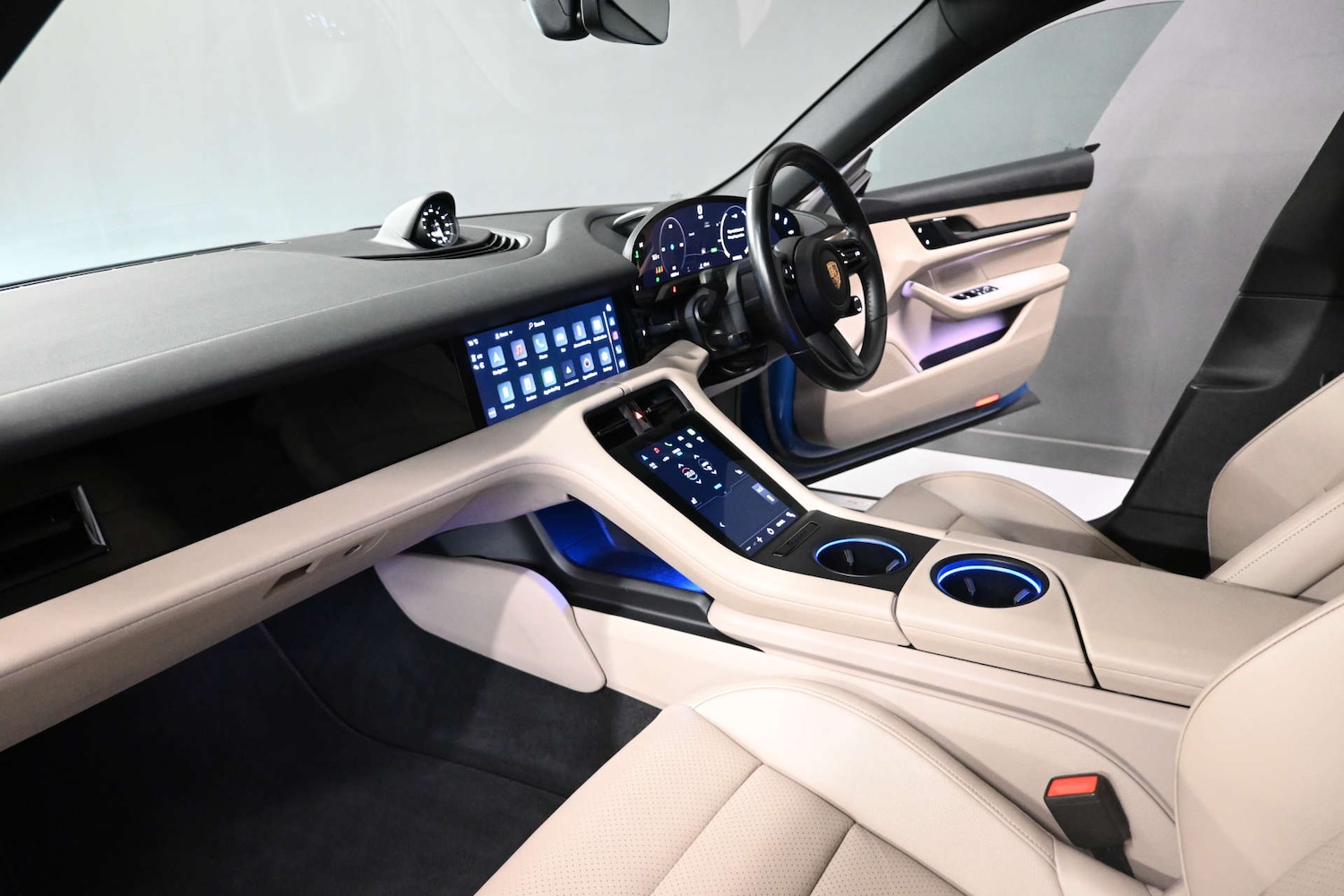 Used Porsche Taycan 2021 for sale - 76896365: Photo 13