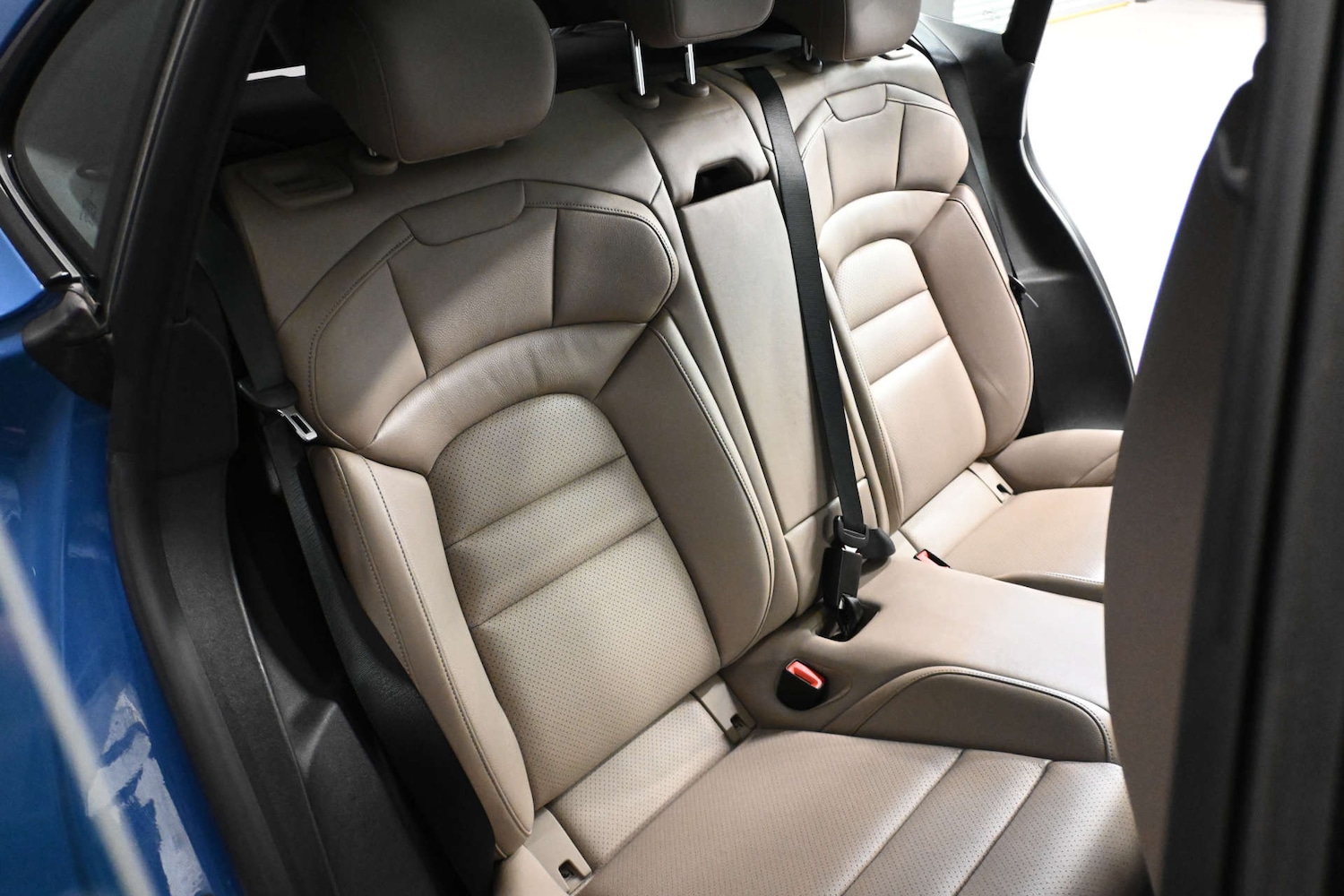 Used Porsche Taycan 2021 for sale - 76896365: Photo 21