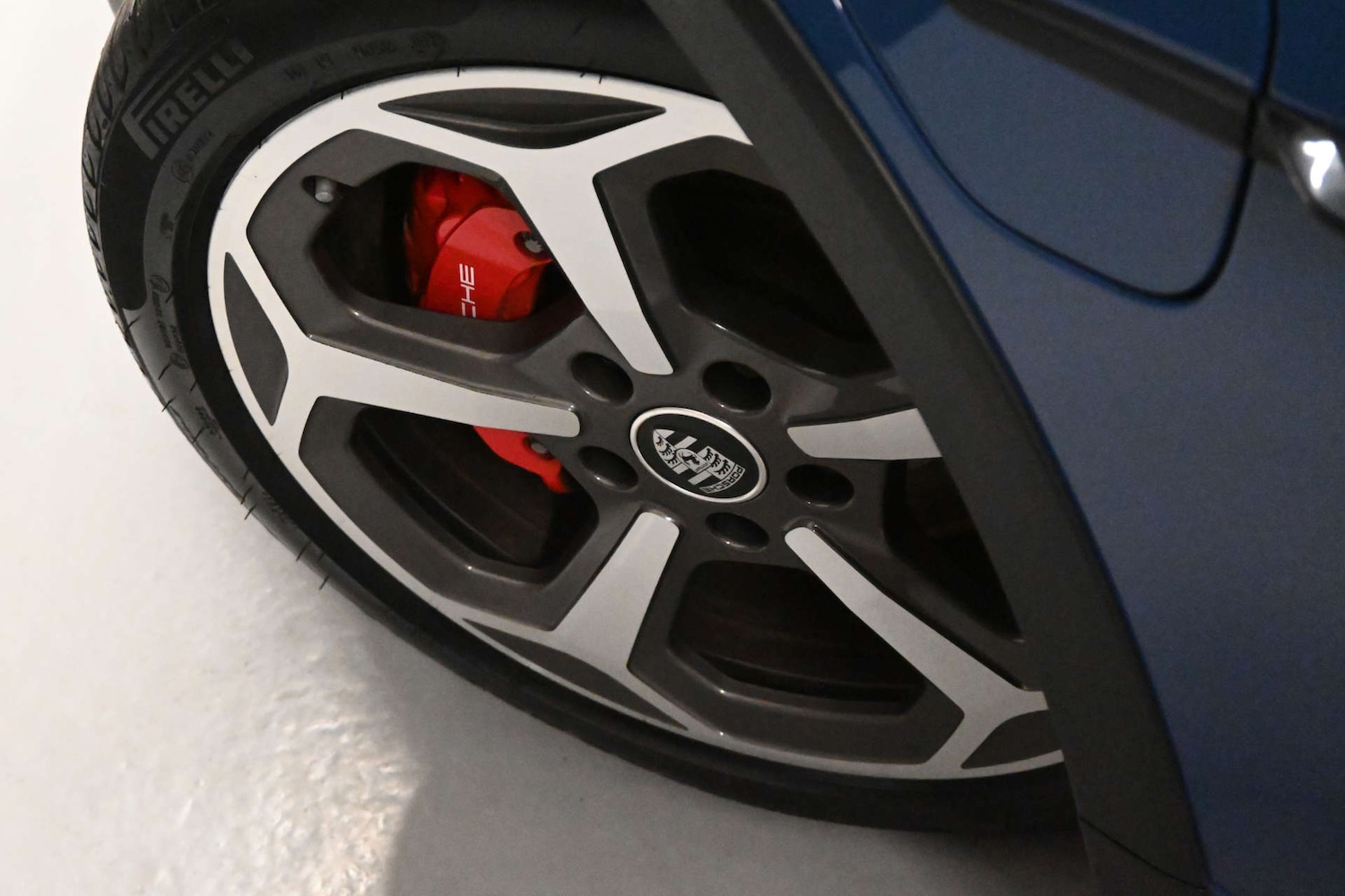 Used Porsche Taycan 2021 for sale - 76896365: Photo 26