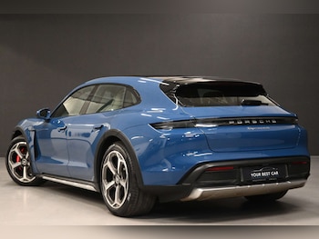 Used Porsche Taycan 2021 for sale - 76896365: Photo