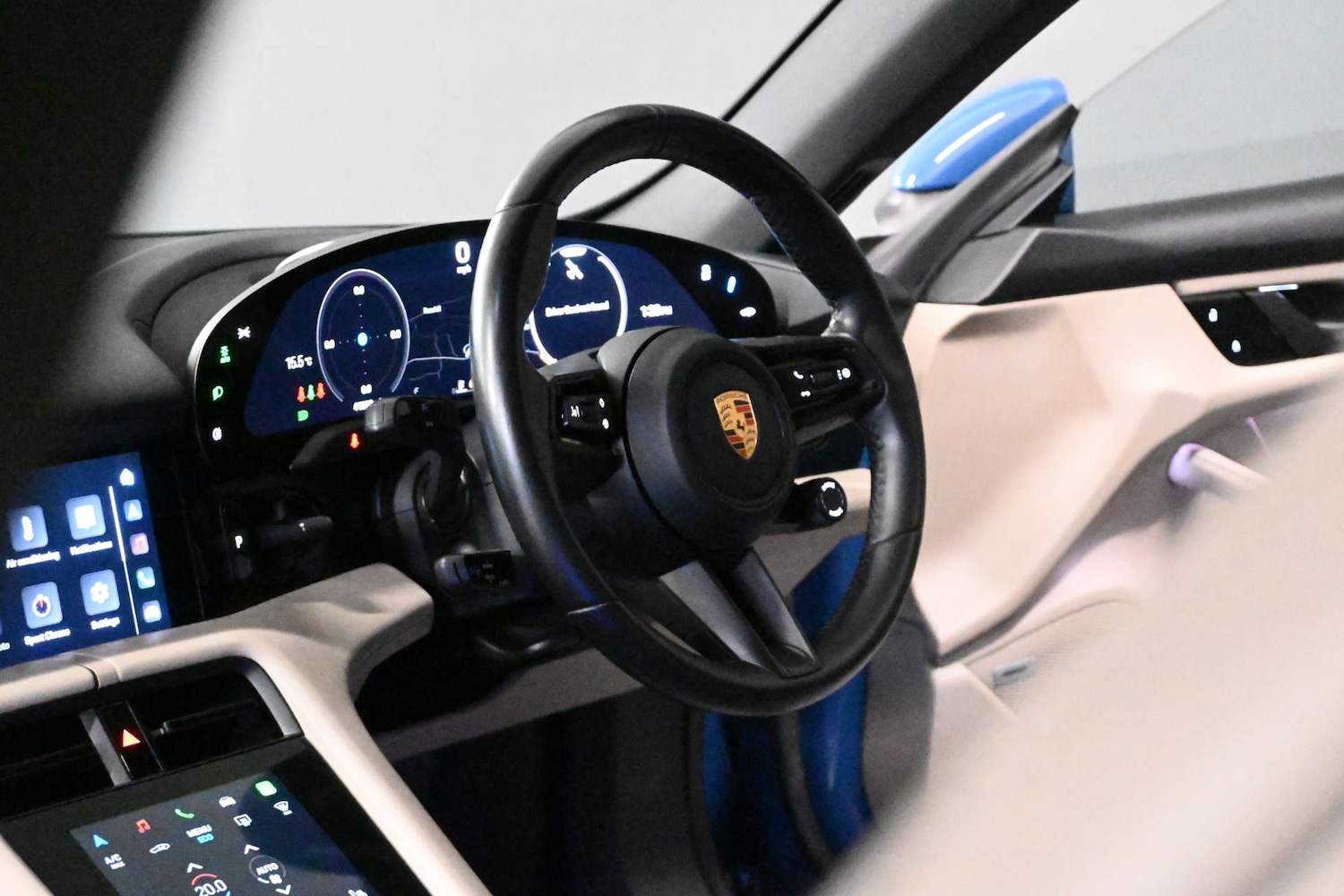 Used Porsche Taycan 2021 for sale - 76896365: Photo 35