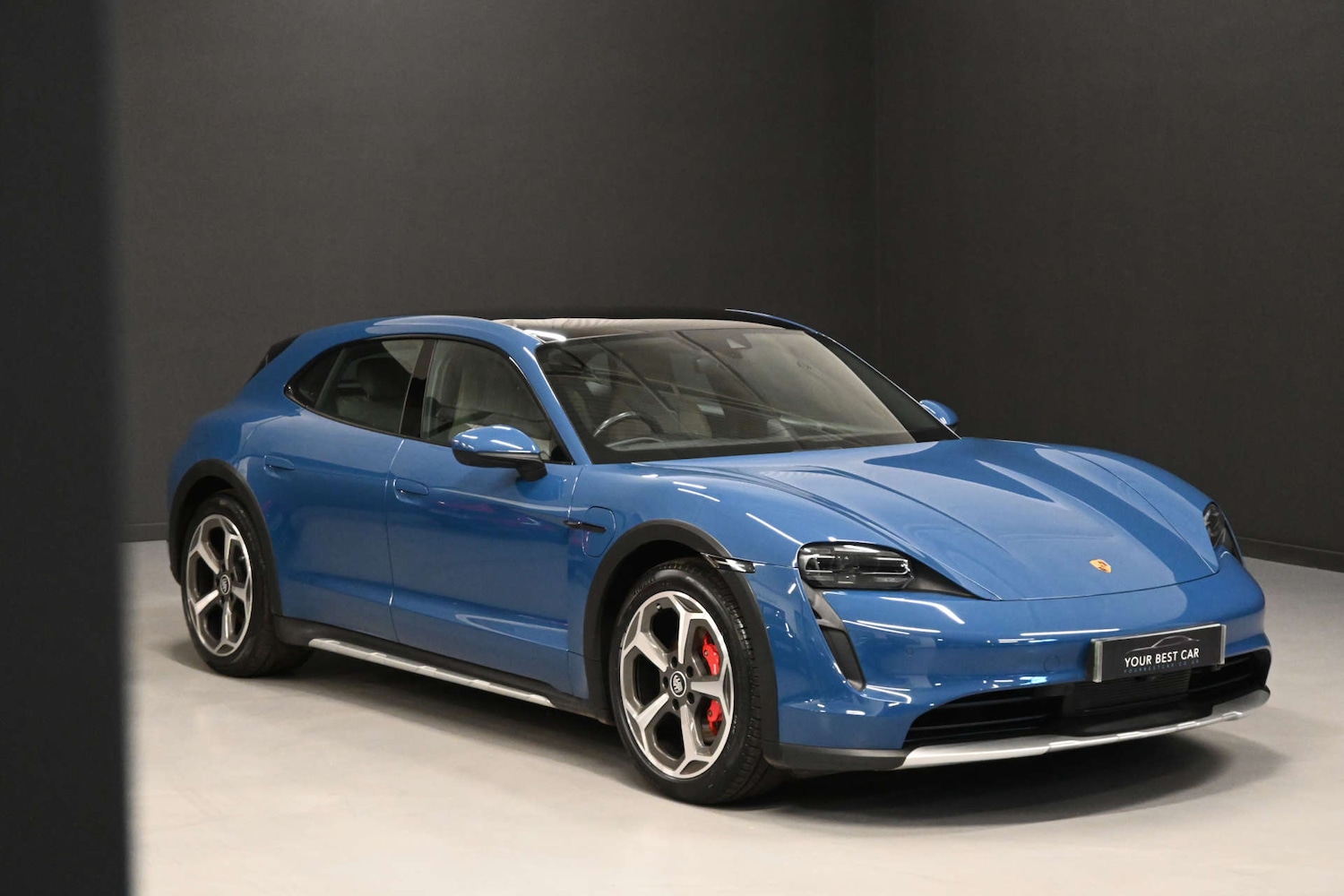 Used Porsche Taycan 2021 for sale - 76896365: Photo 4