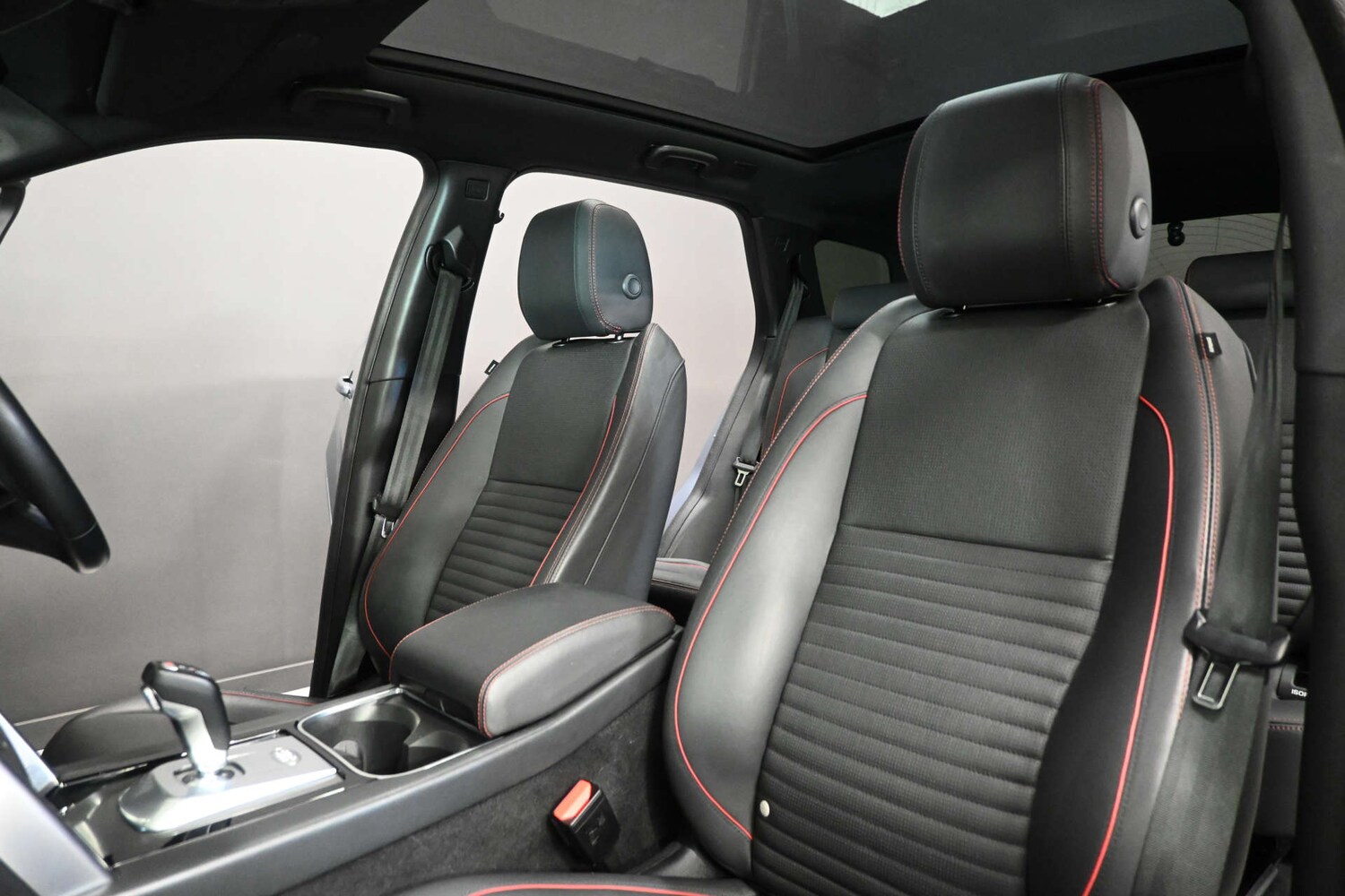 Used Land Rover Discovery Sport 2022 for sale - 77937225: Photo 11