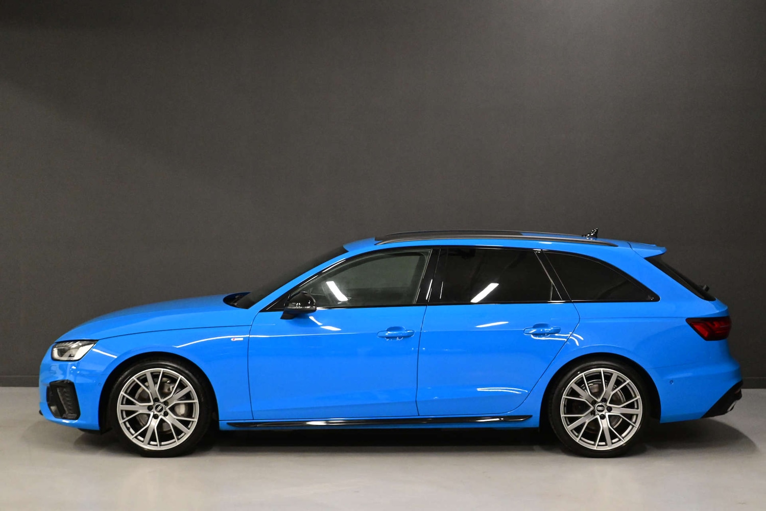 Used Audi A4 2021 for sale - 76848477: Photo 32