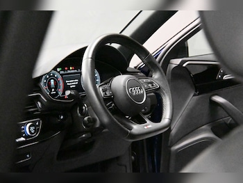 Used Audi A4 2022 for sale - 77022295: Photo