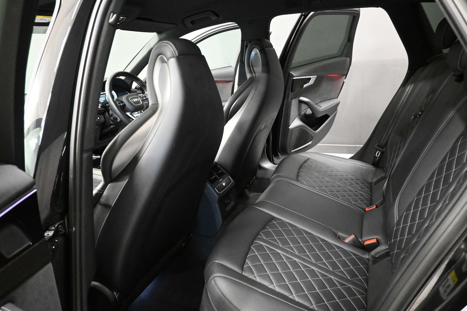 Used Audi A4 2023 for sale - 76710472: Photo 11