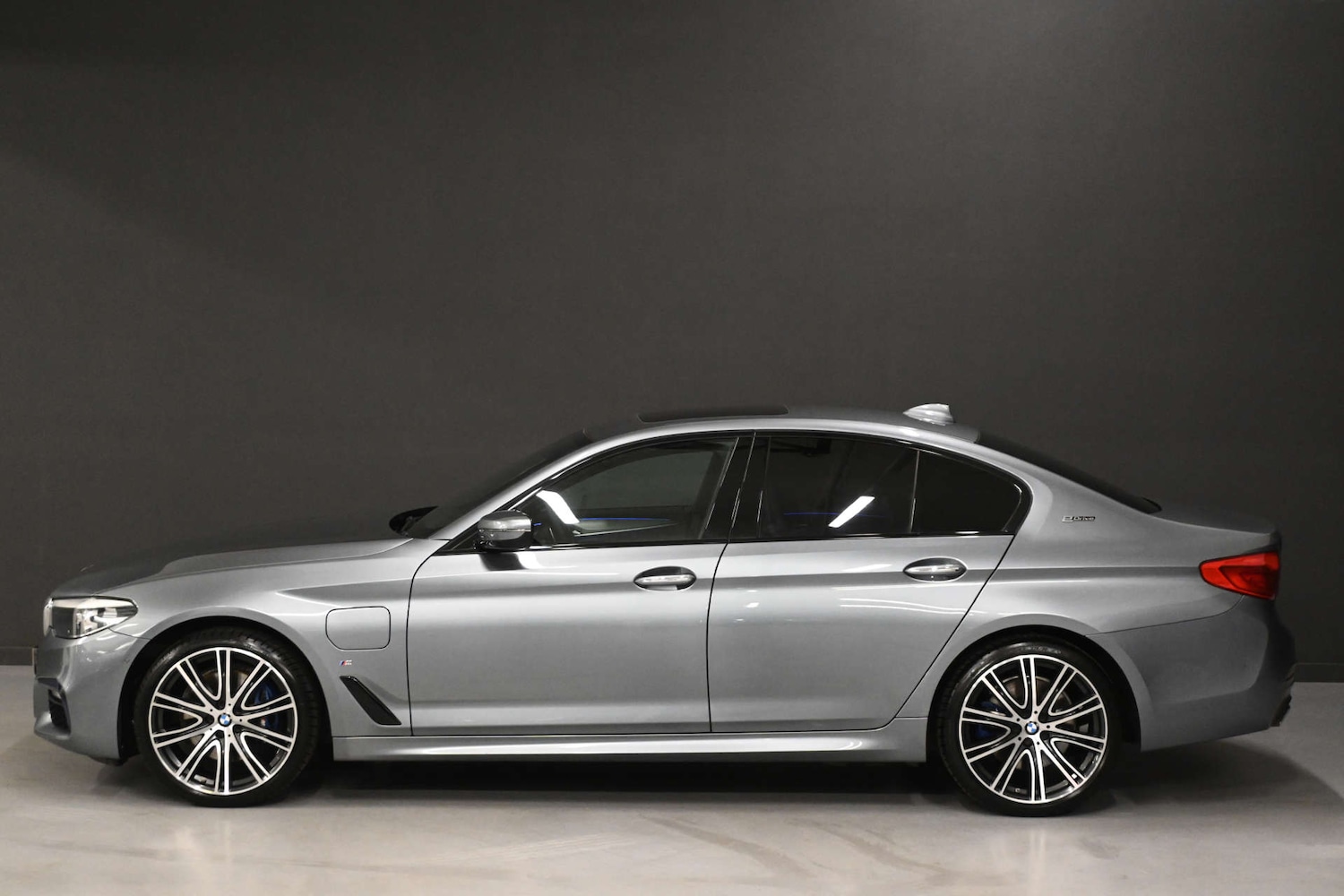 Used BMW 5 Series 2018 for sale - 76910571: Photo 40