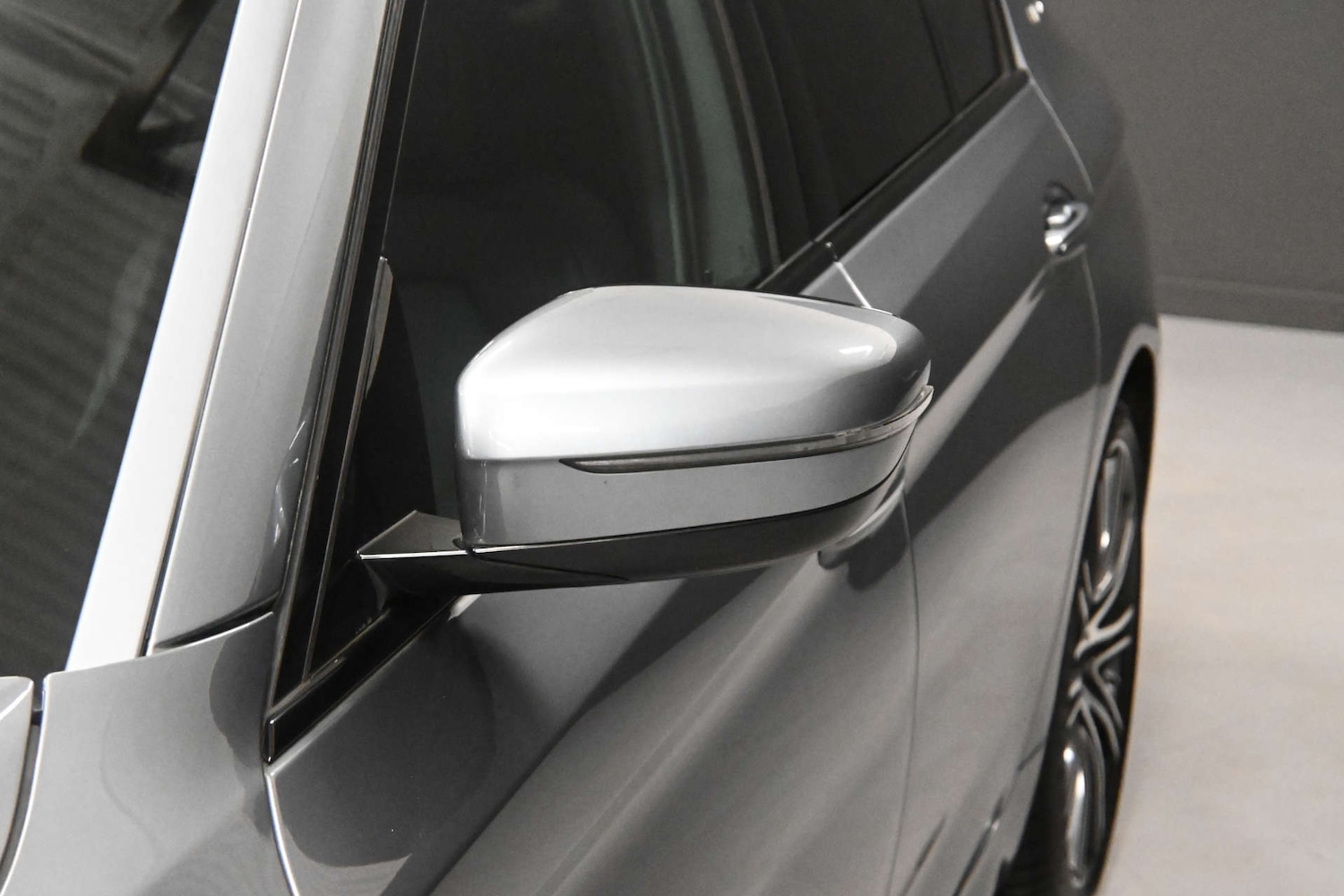 Used BMW 5 Series 2018 for sale - 76910571: Photo 46